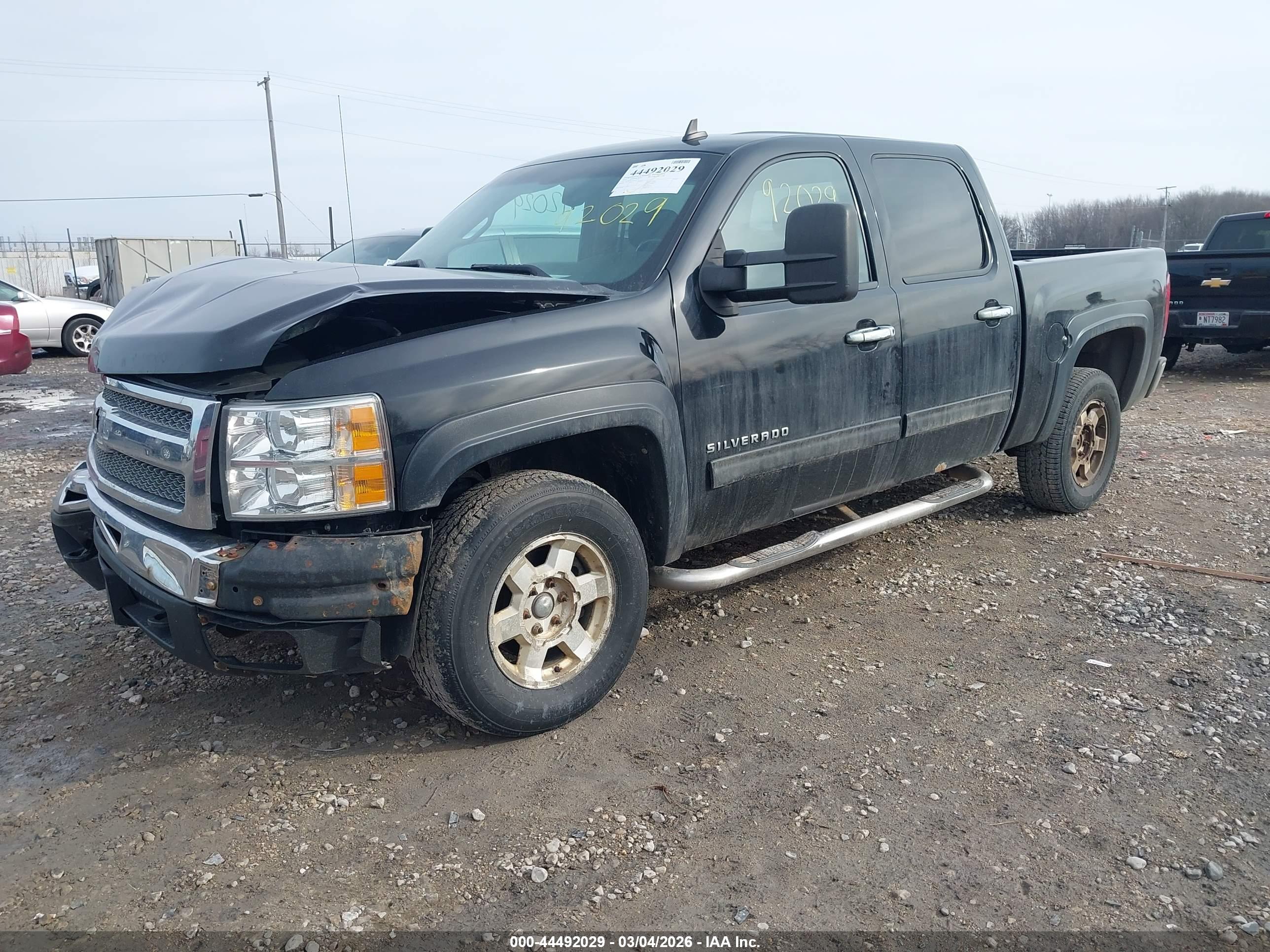 CHEVROLET SILVERADO image 2
