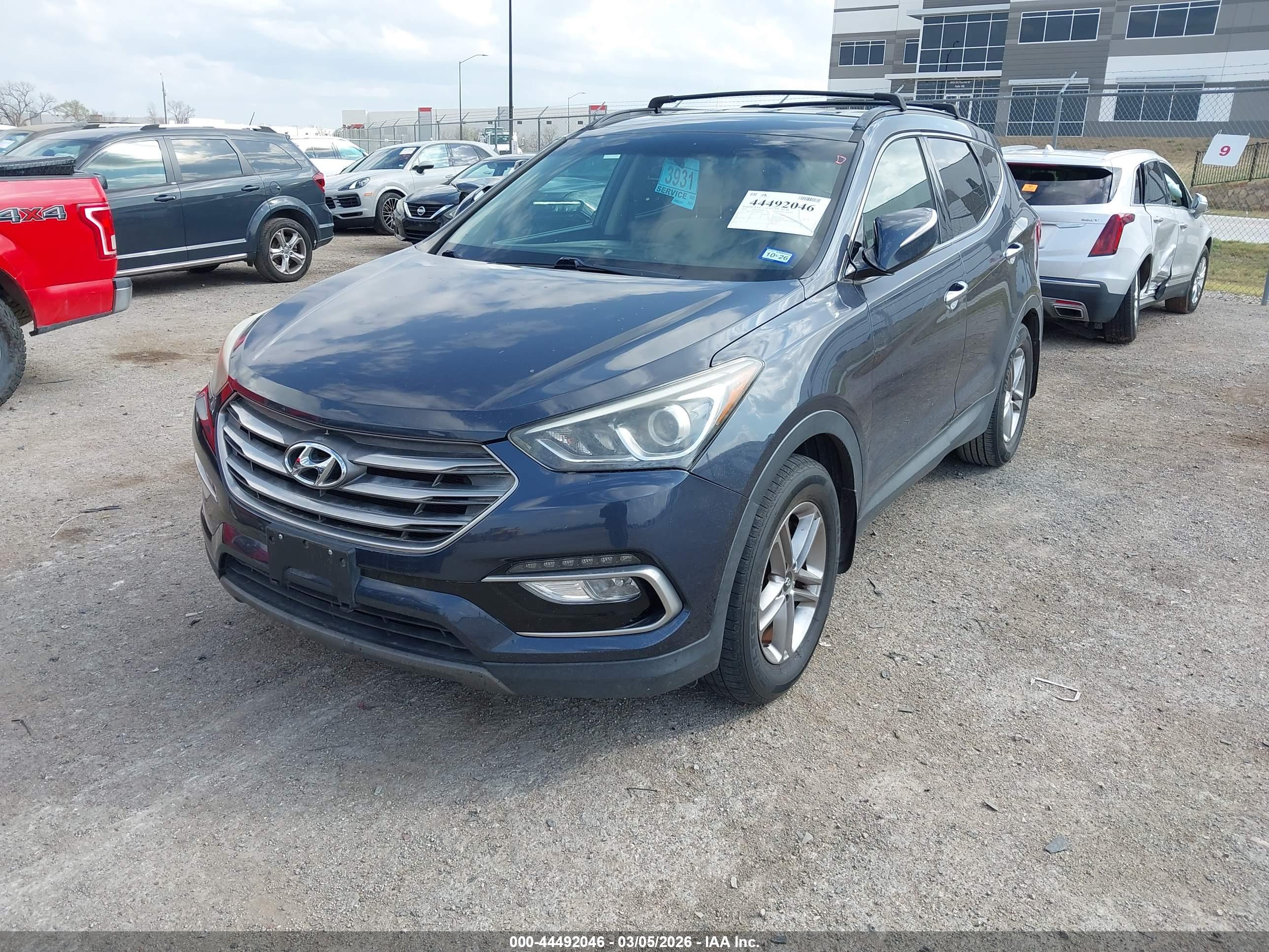 HYUNDAI SANTA image 2