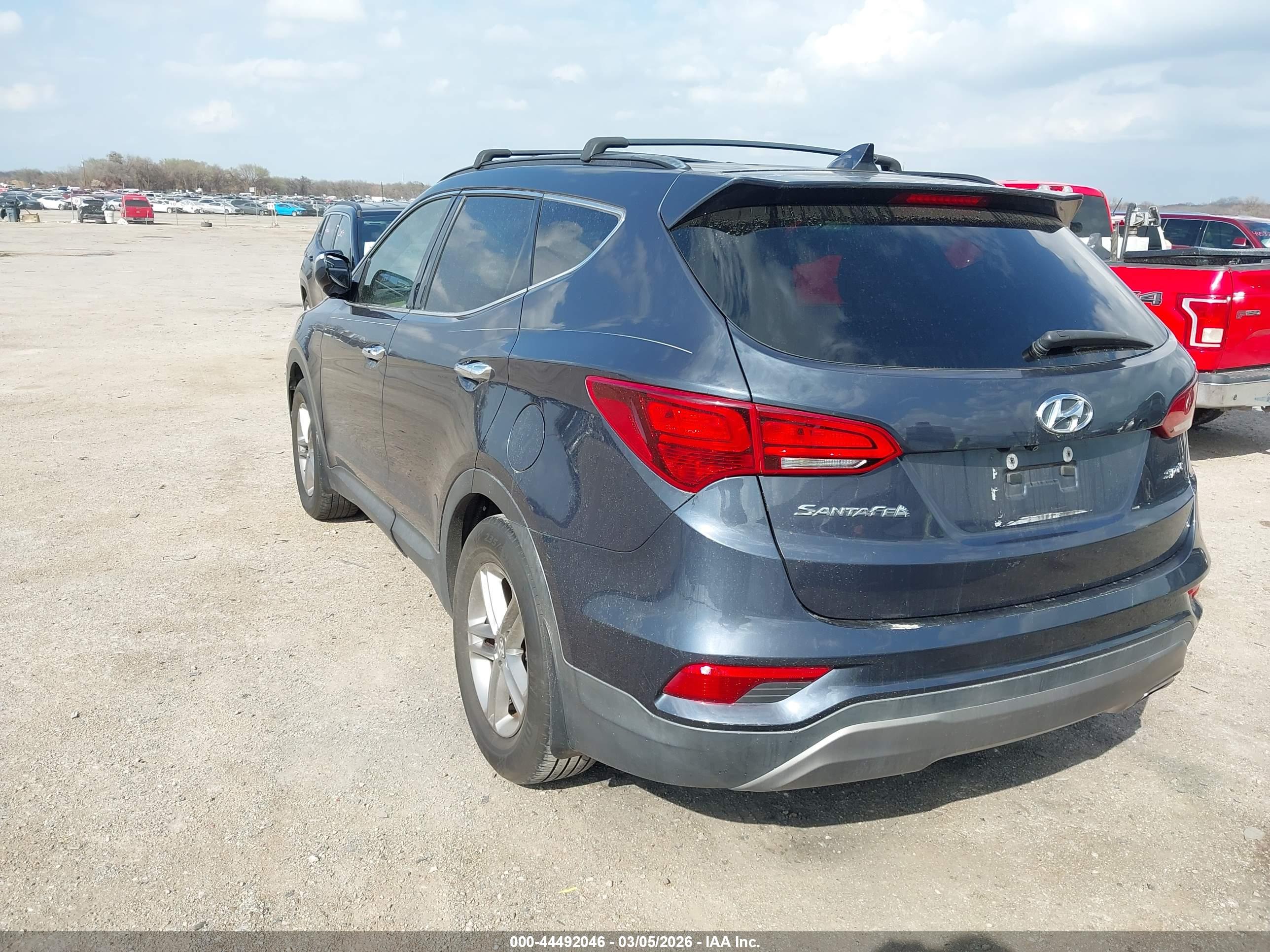 HYUNDAI SANTA image 3