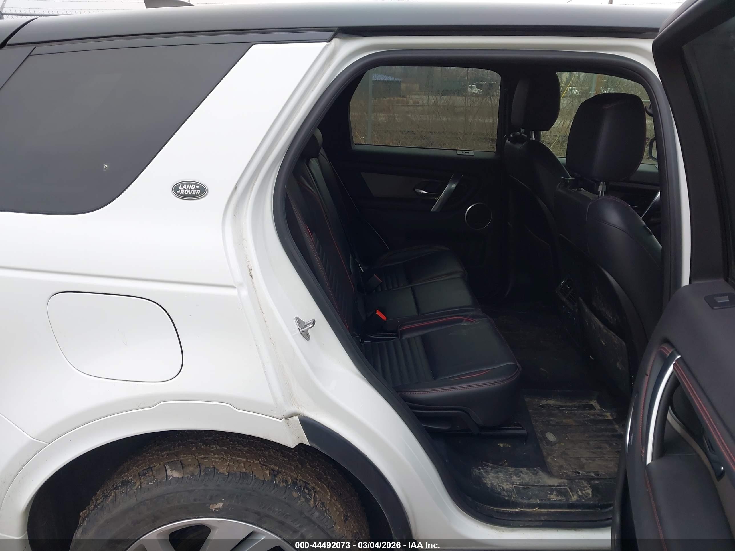 LAND ROVER image 8