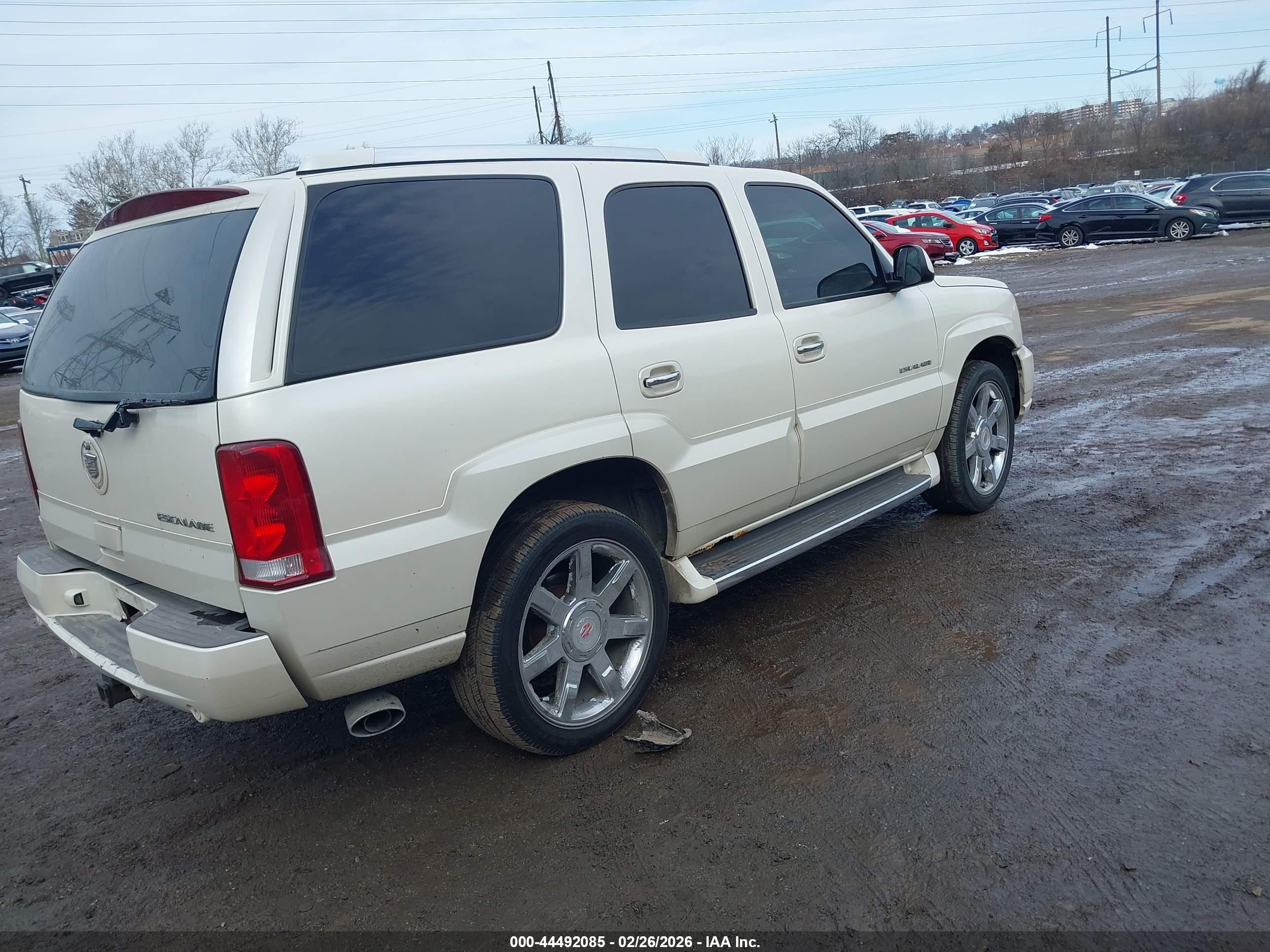 CADILLAC ESCALADE image 4