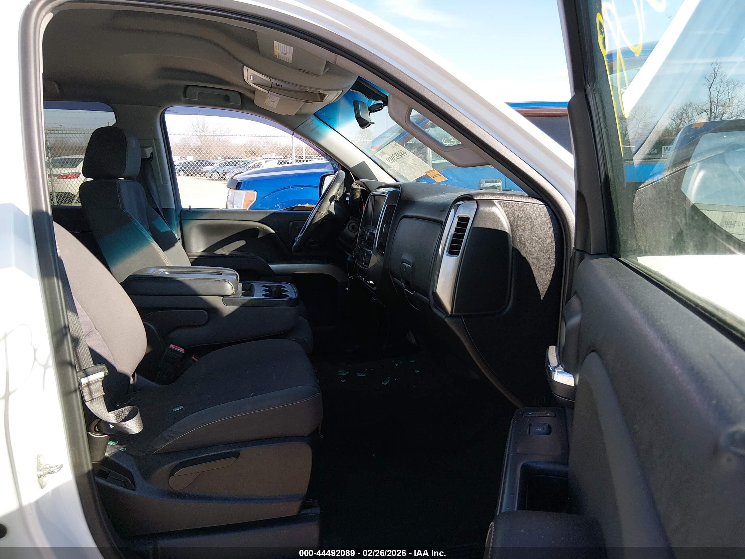 CHEVROLET SILVERADO image 5