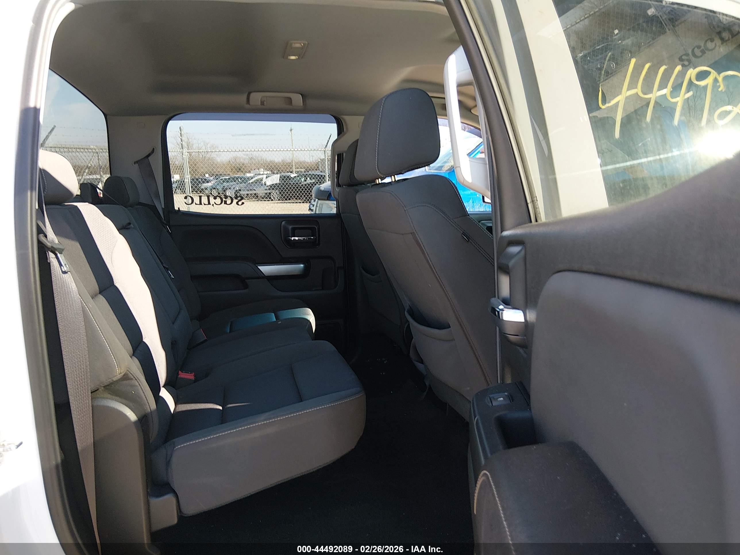 CHEVROLET SILVERADO image 8