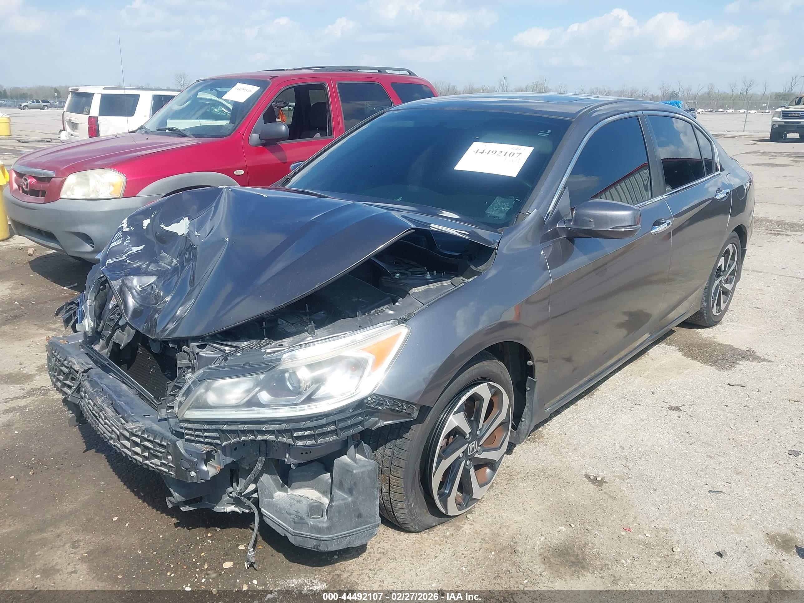 HONDA ACCORD image 2