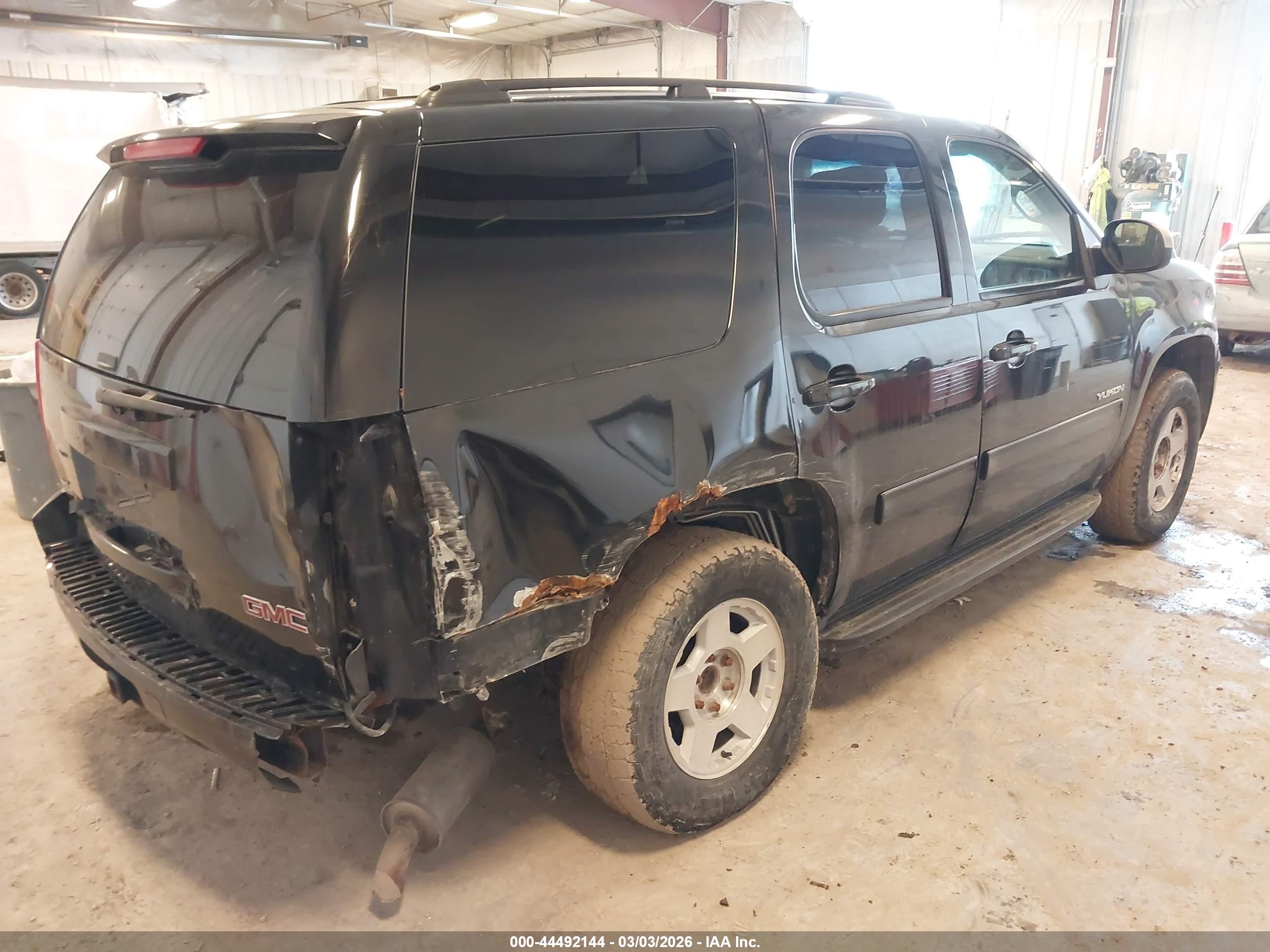 GMC YUKON image 4