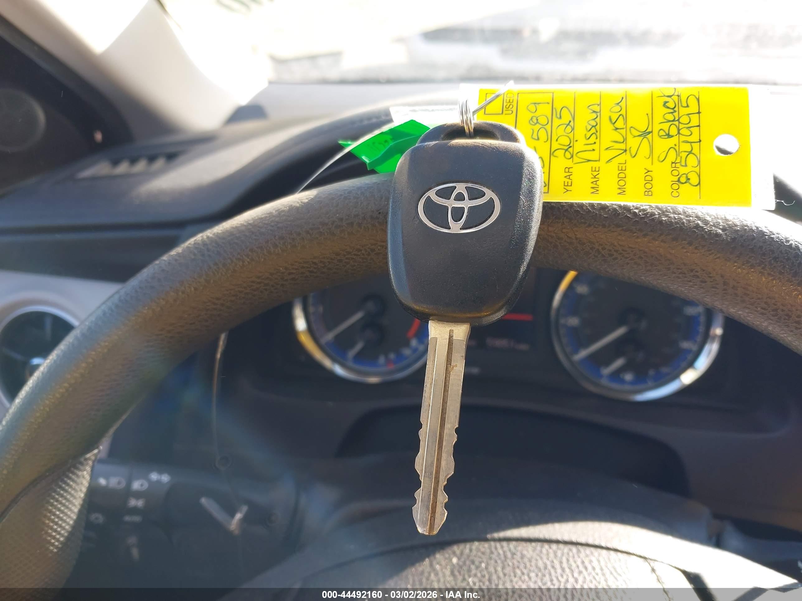 TOYOTA COROLLA image 11