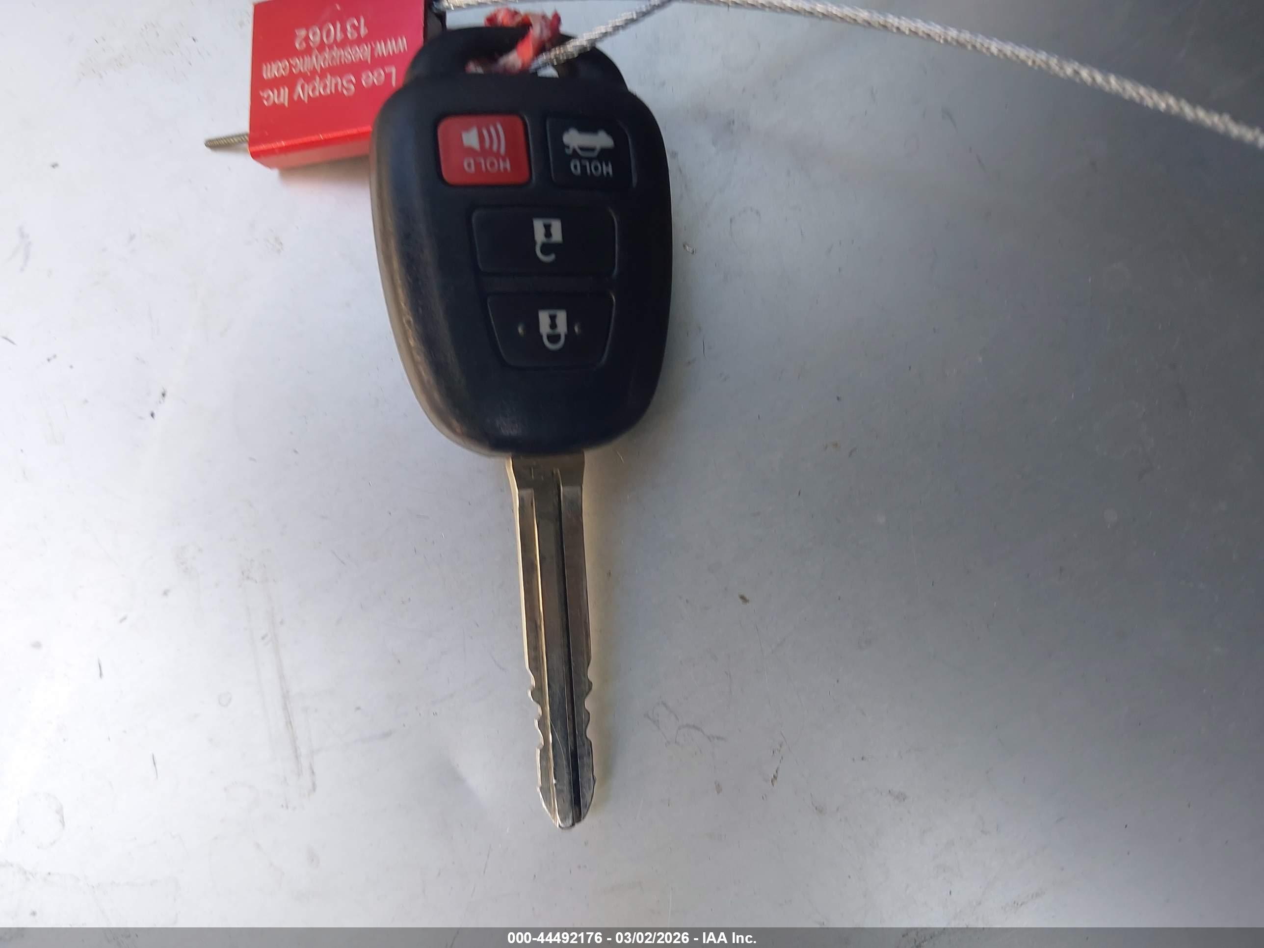 TOYOTA CAMRY image 11