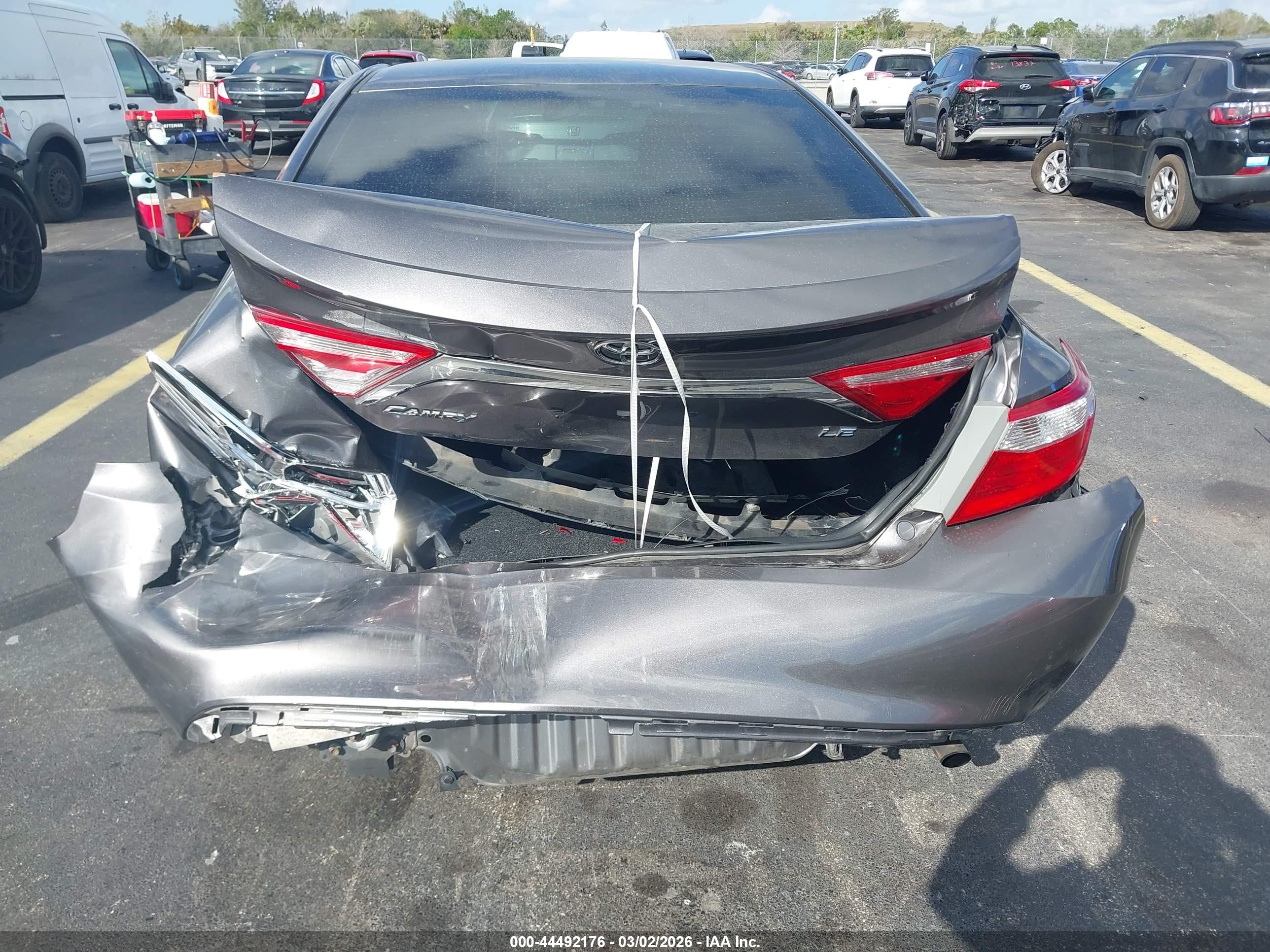 TOYOTA CAMRY image 6