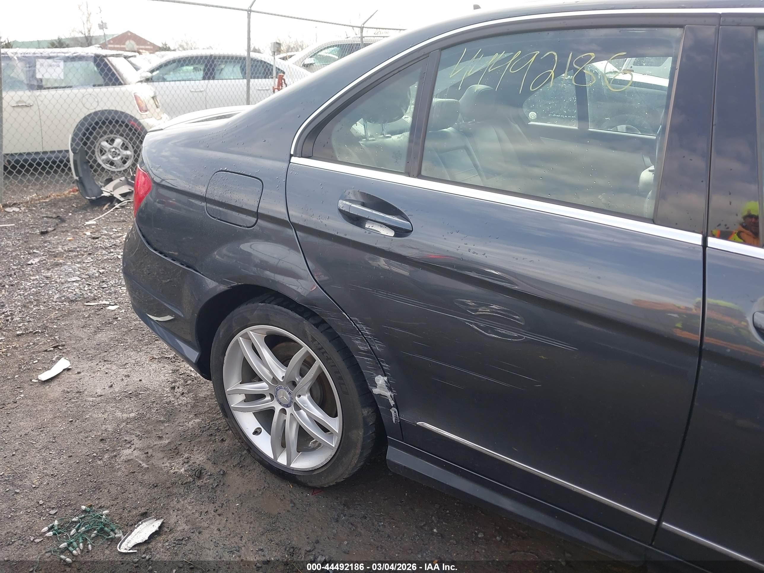 MERCEDES-BENZ C image 6