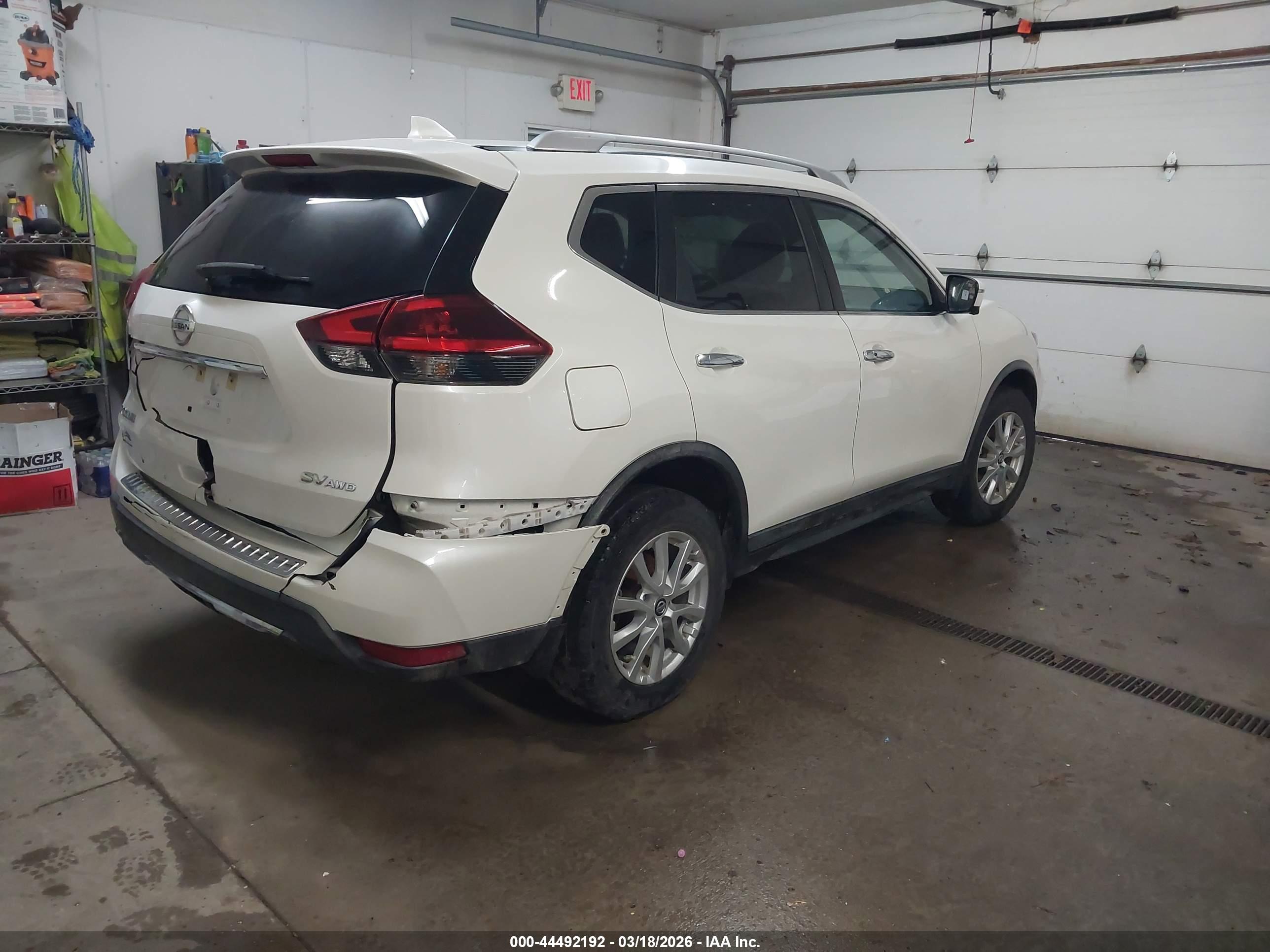 NISSAN ROGUE image 4