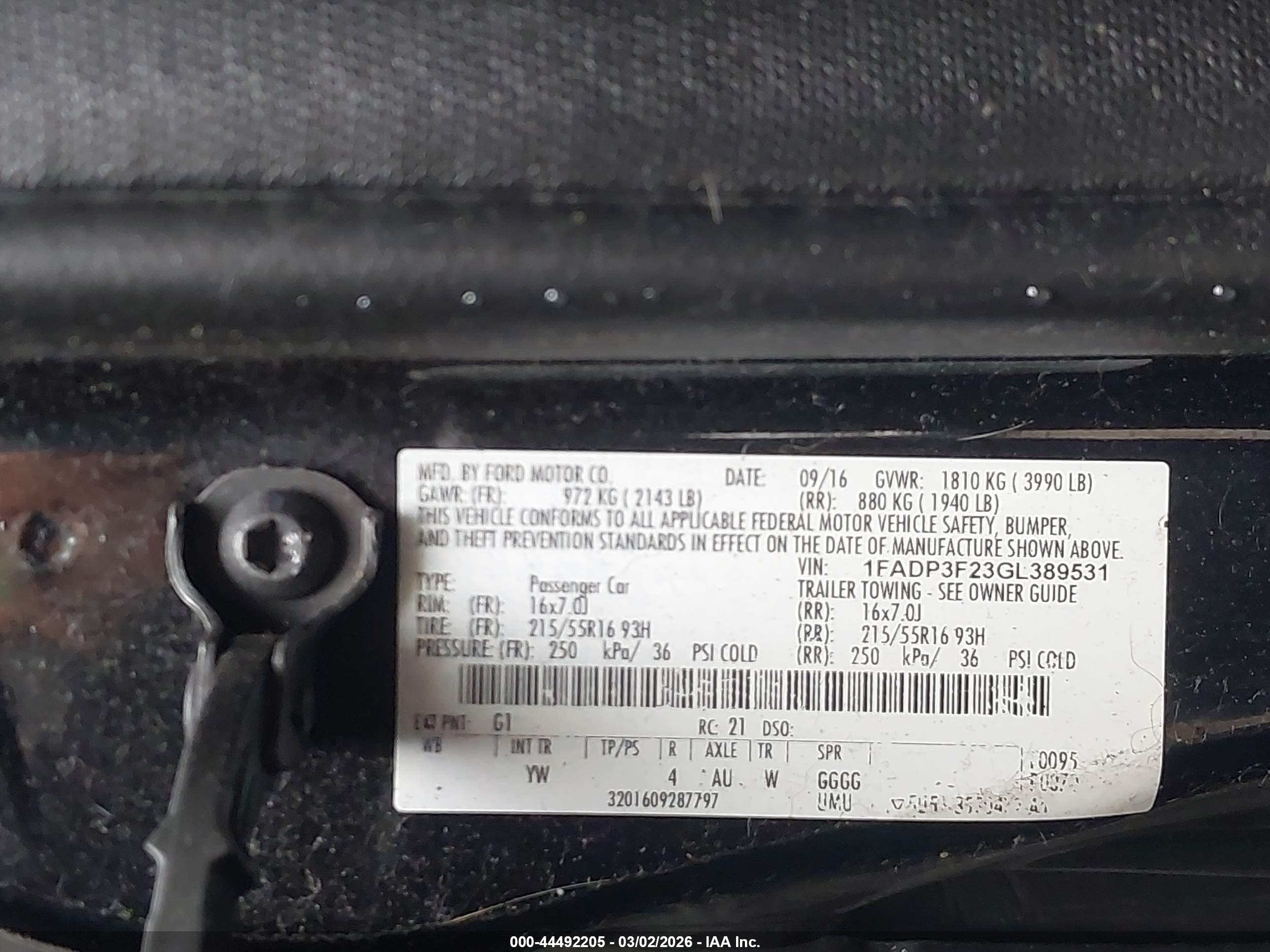 FORD FOCUS image 9