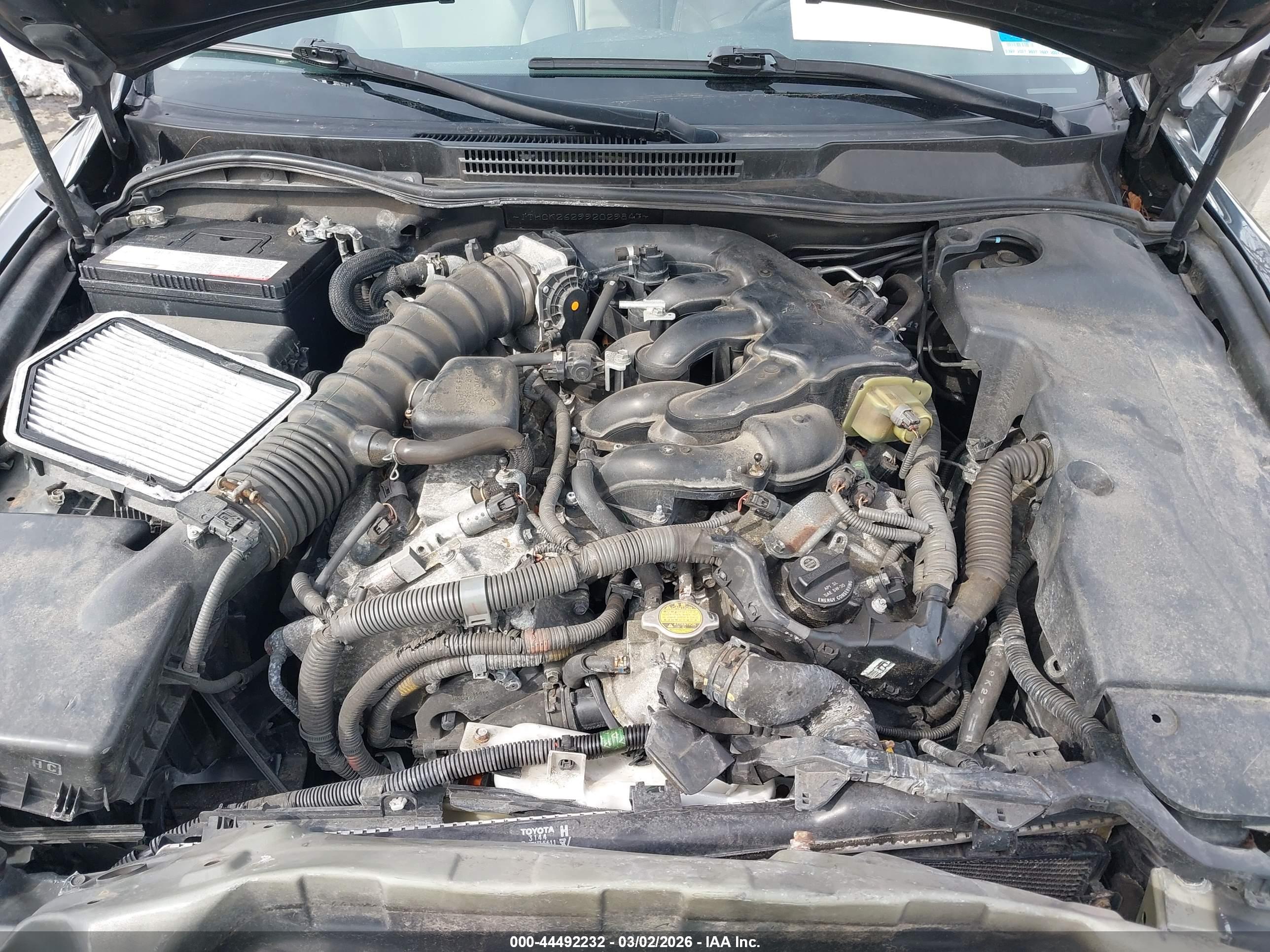 LEXUS IS image 10
