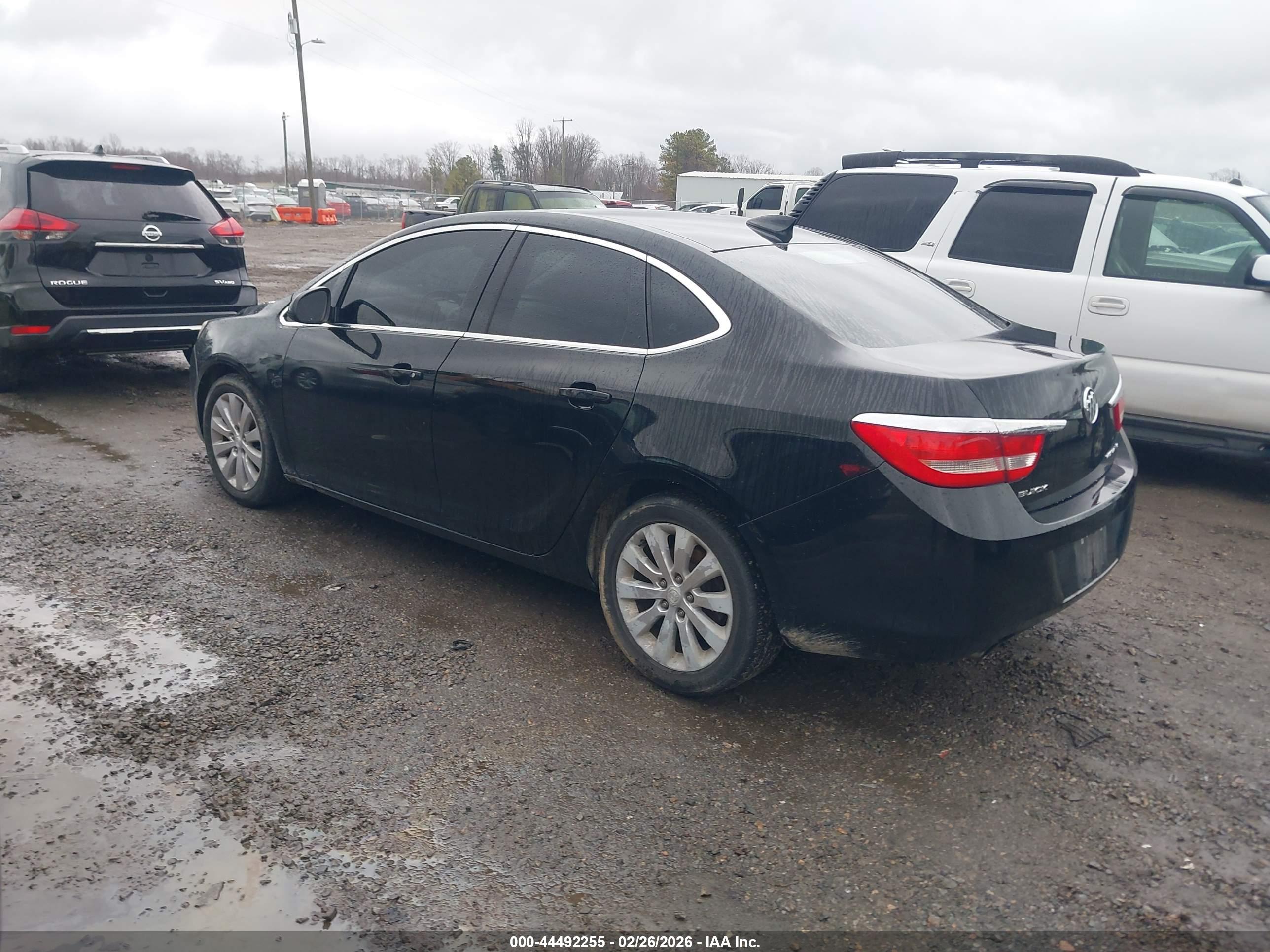 BUICK VERANO image 3