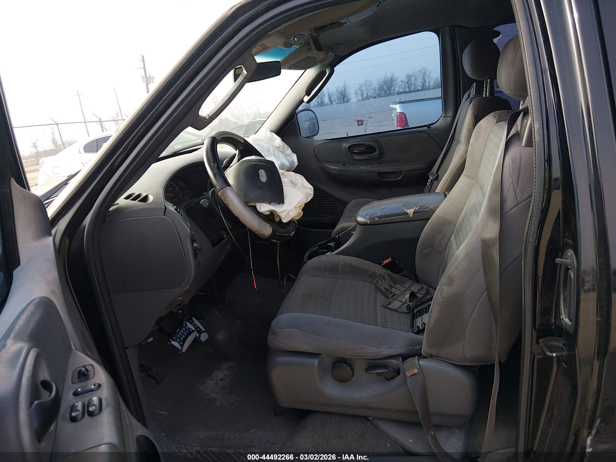 FORD F-150 image 8