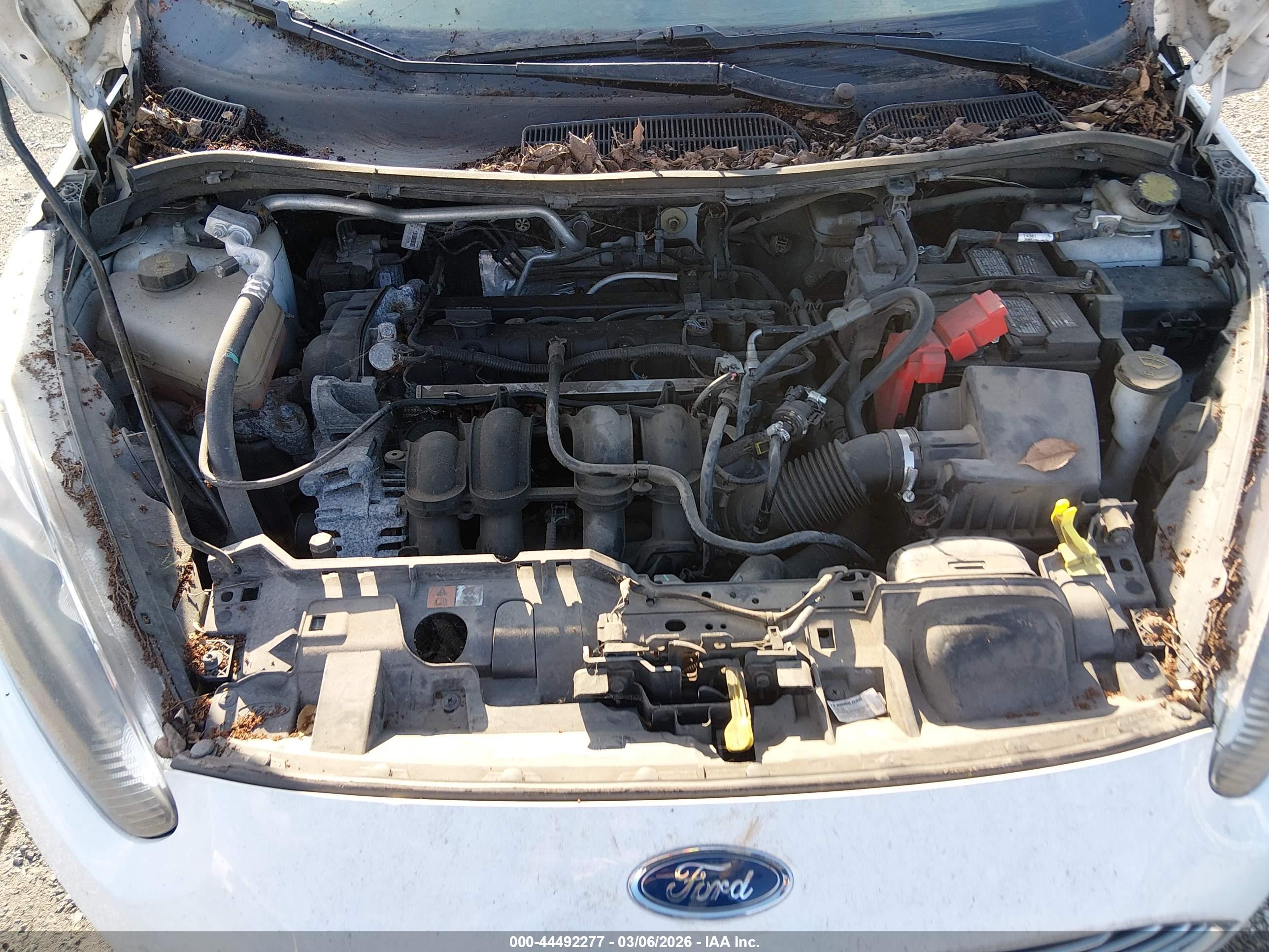 FORD FIESTA image 10