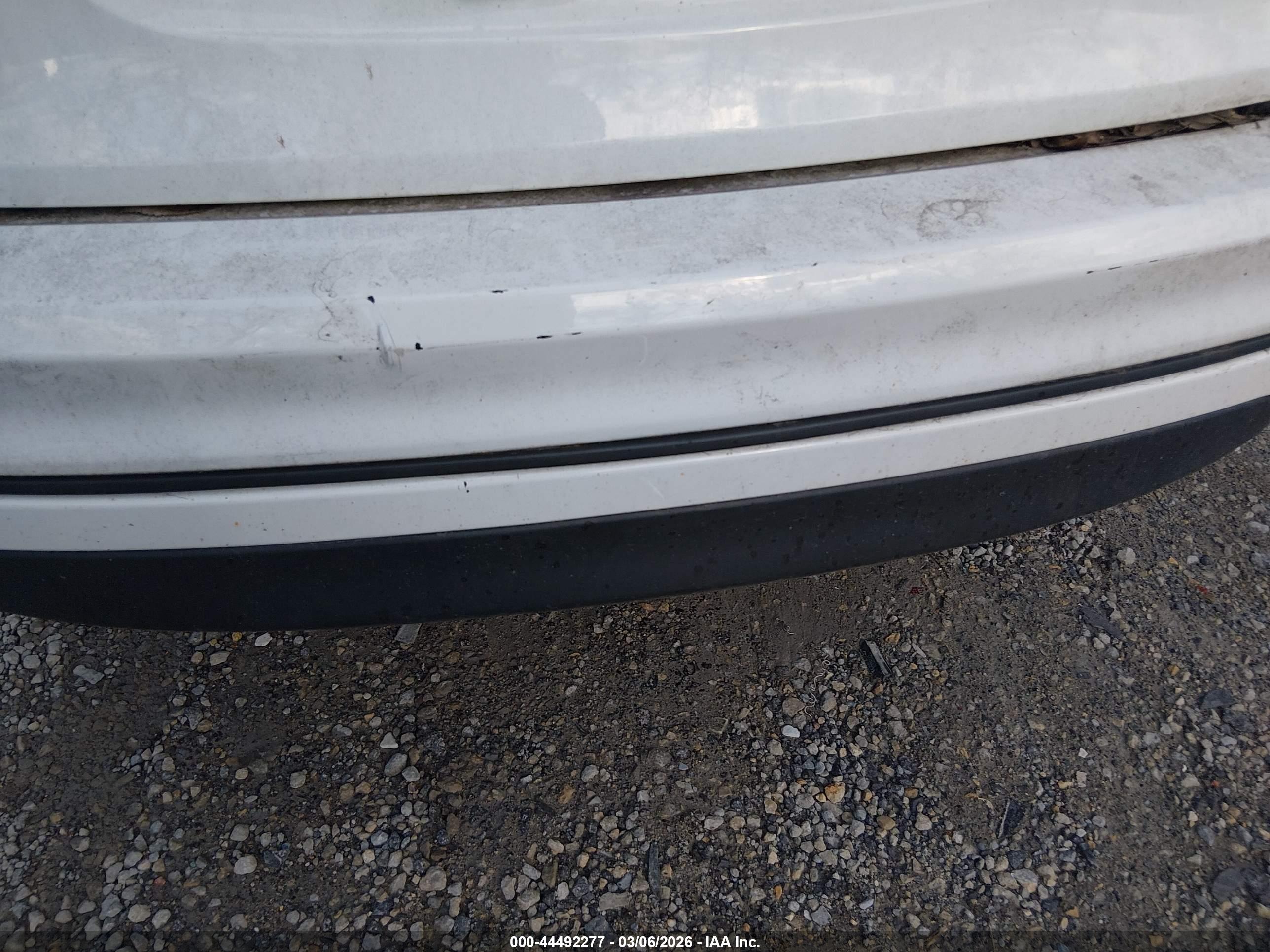 FORD FIESTA image 6