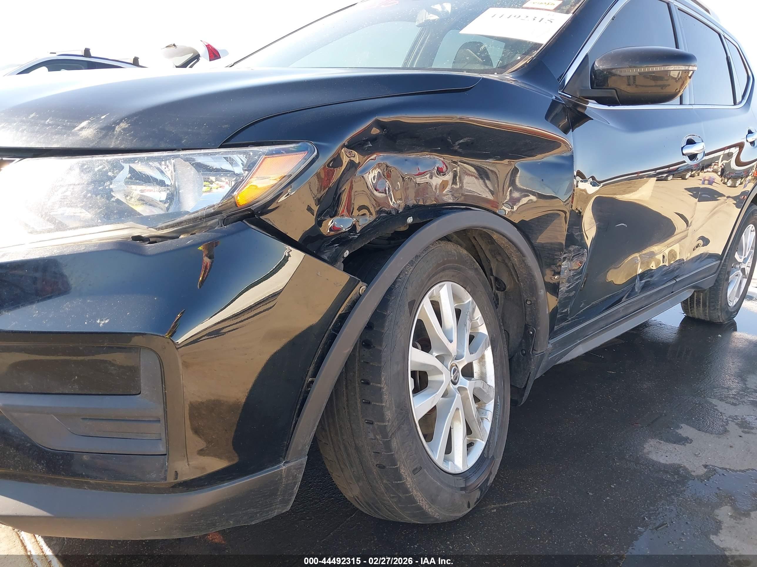 NISSAN ROGUE image 6