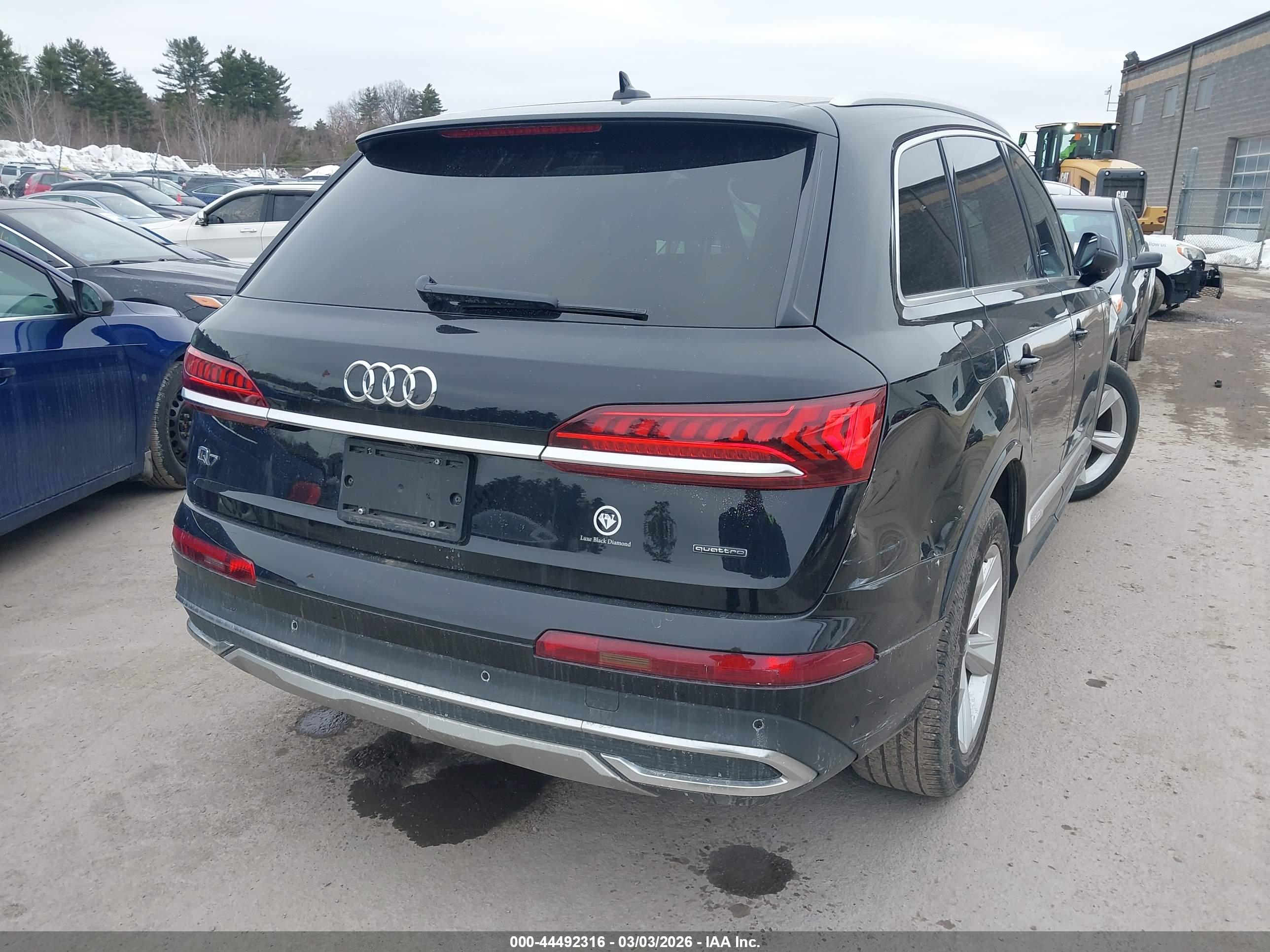 AUDI Q7 image 4