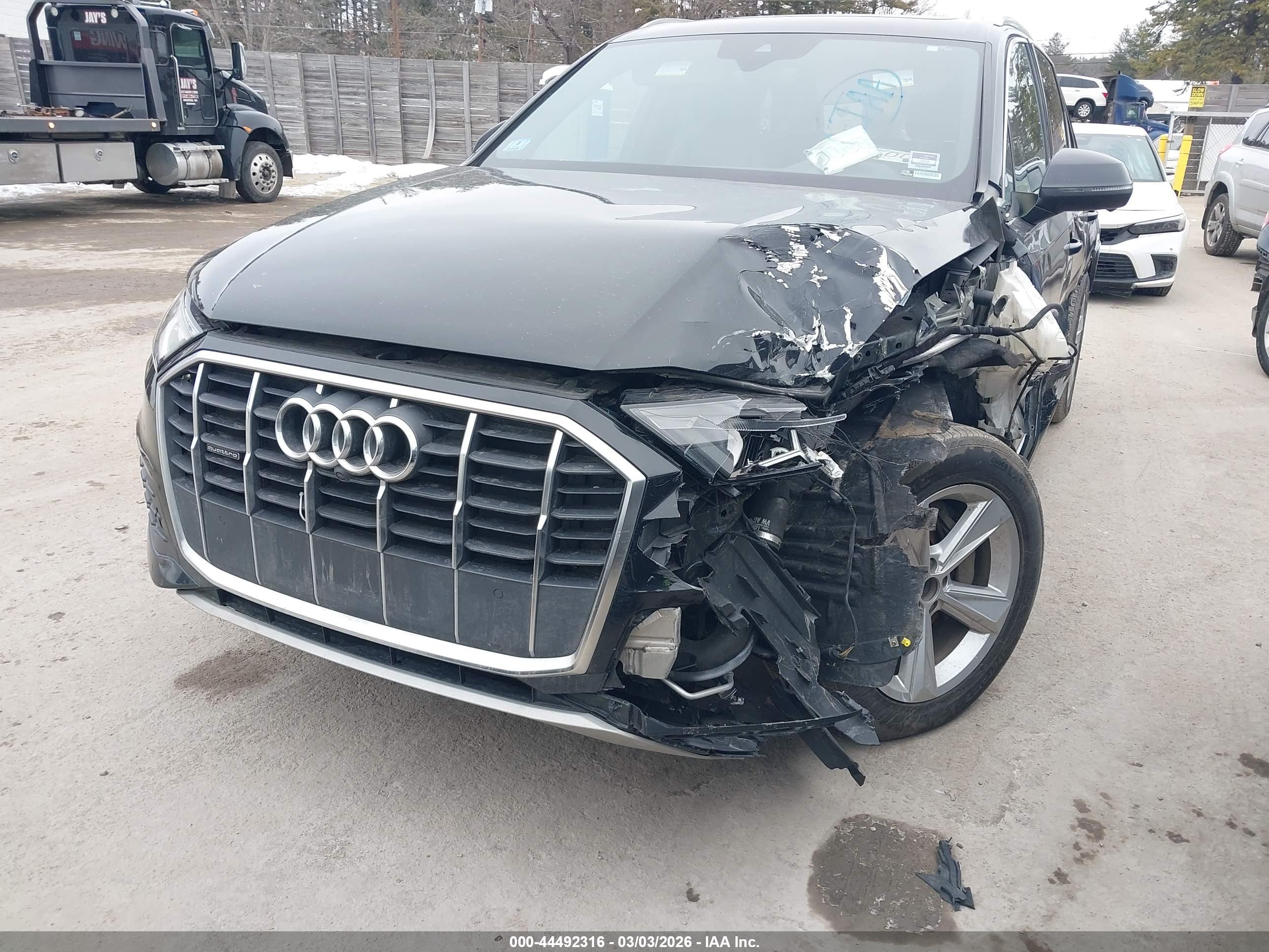 AUDI Q7 image 6
