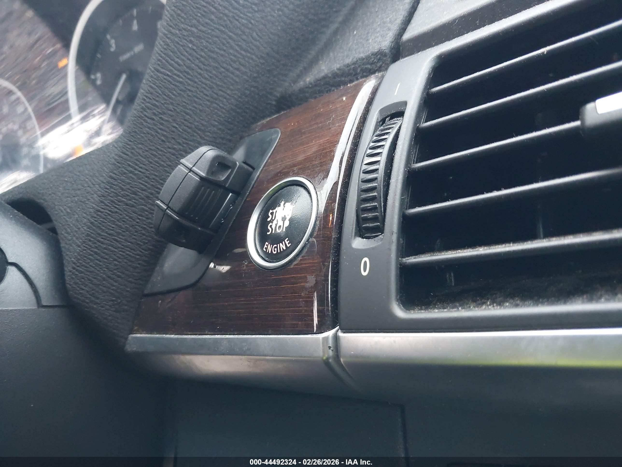 BMW X6 image 11