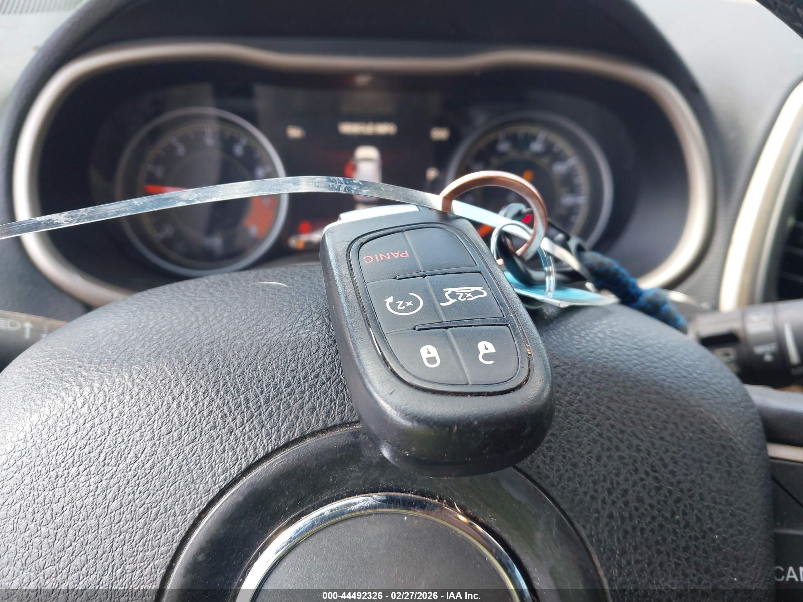 JEEP CHEROKEE image 11