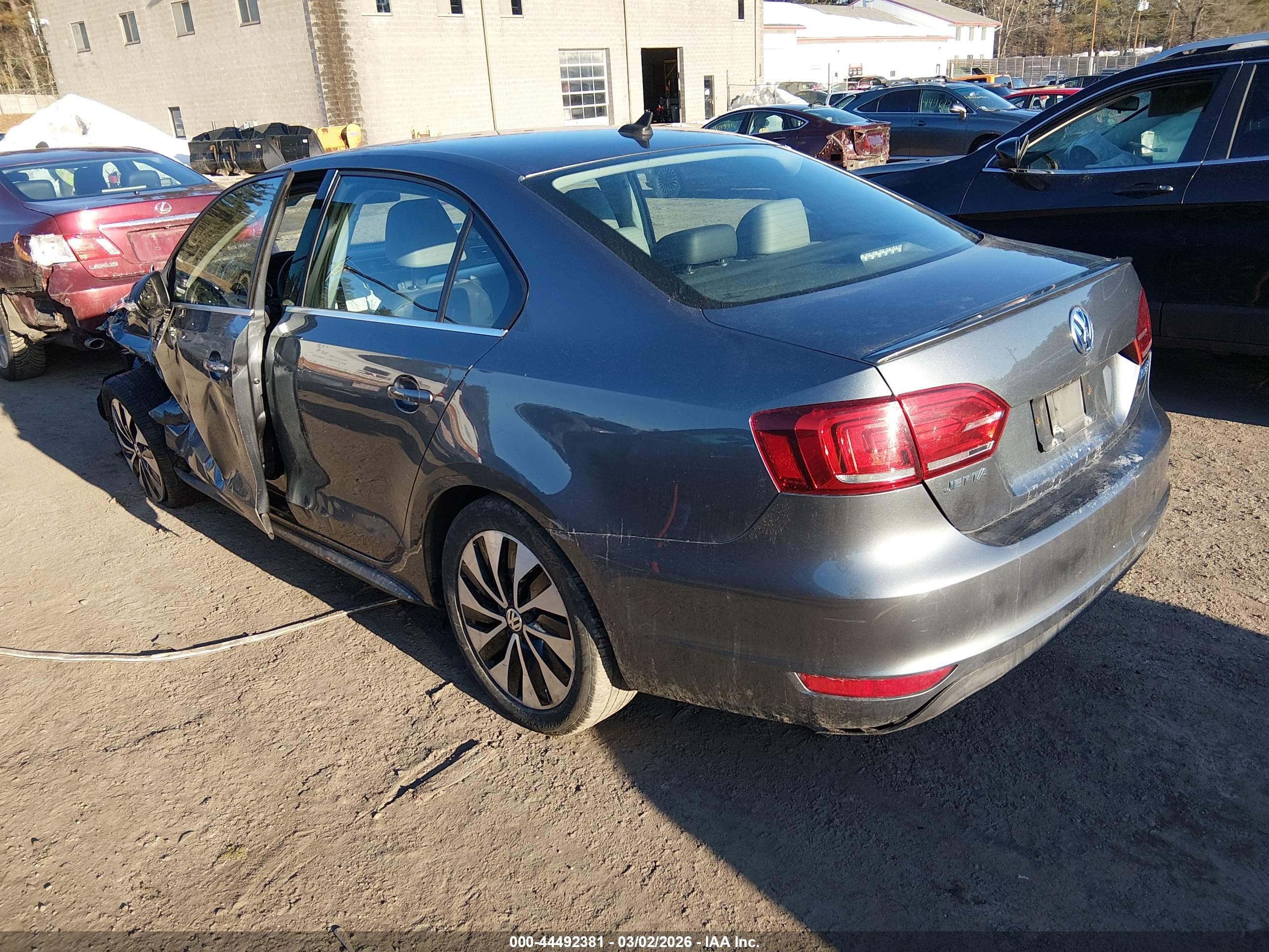 VOLKSWAGEN JETTA image 3