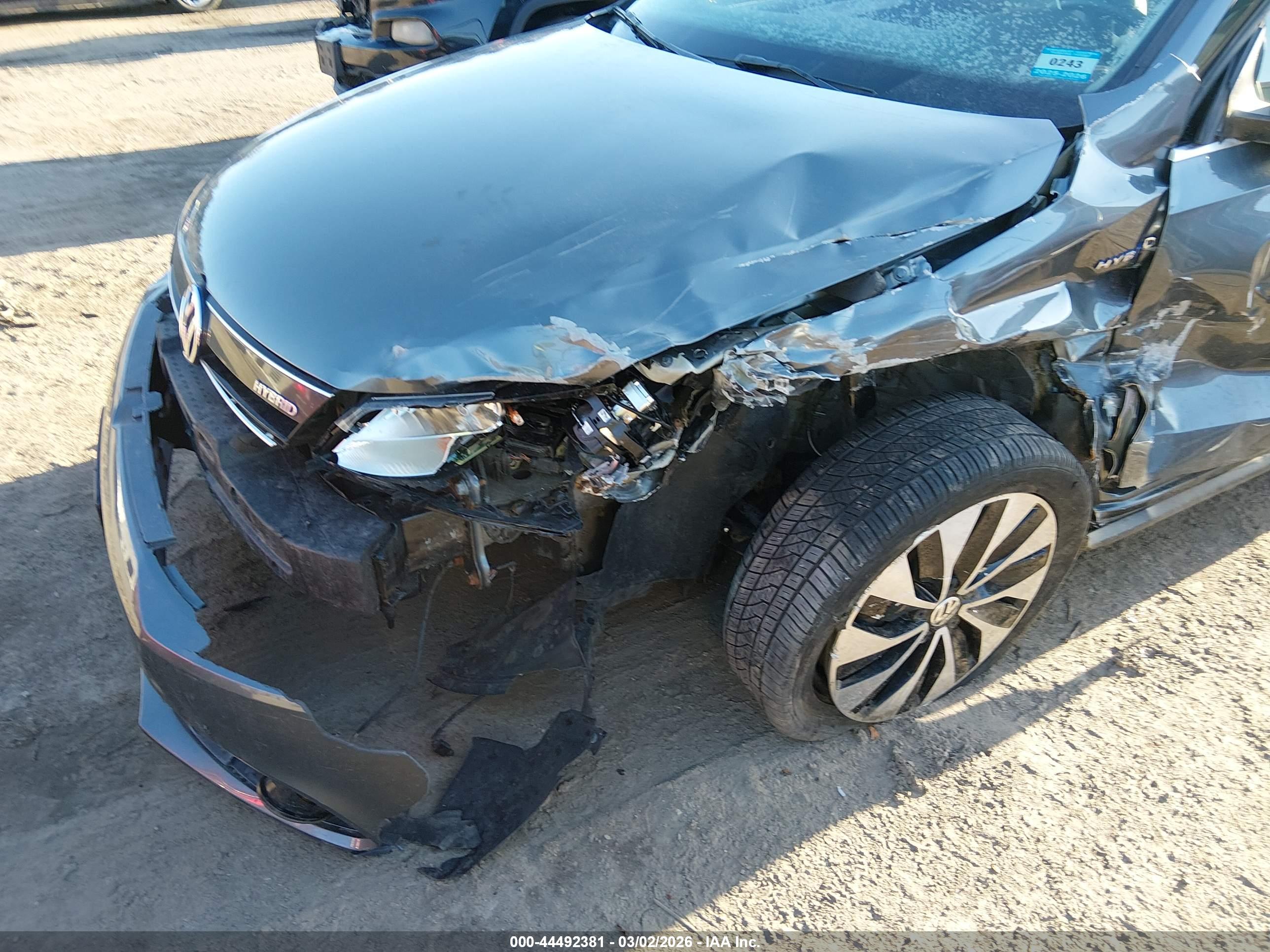 VOLKSWAGEN JETTA image 6