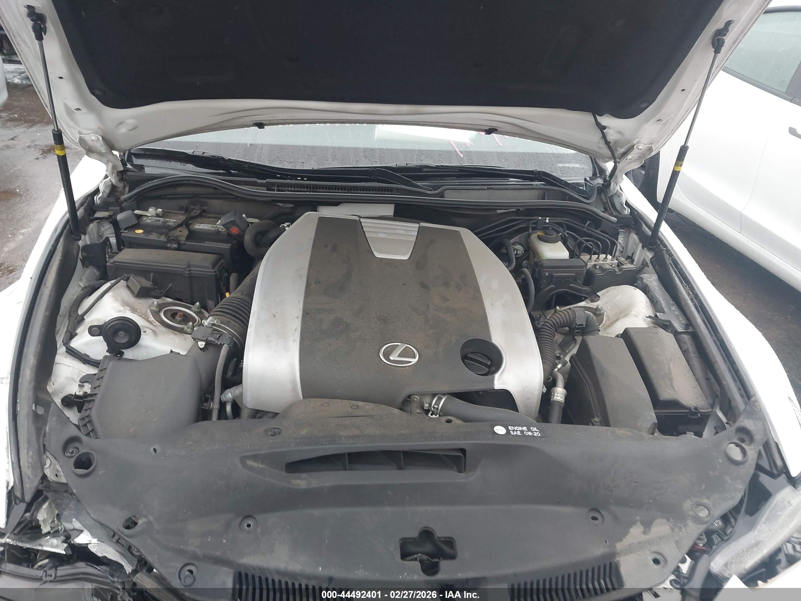LEXUS IS image 10