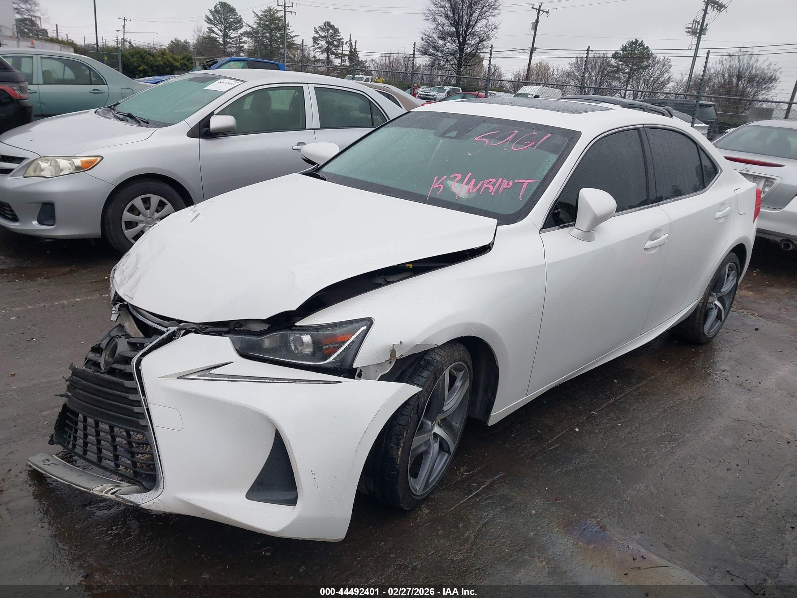 LEXUS IS image 2