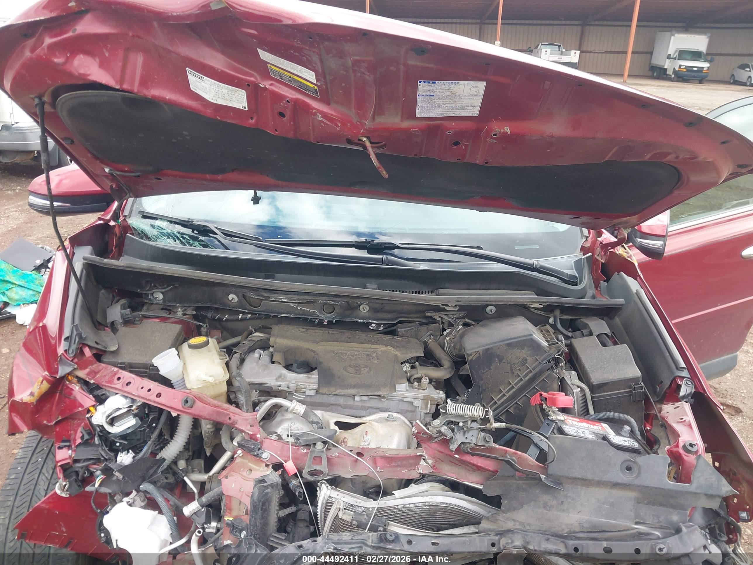 TOYOTA RAV4 image 10