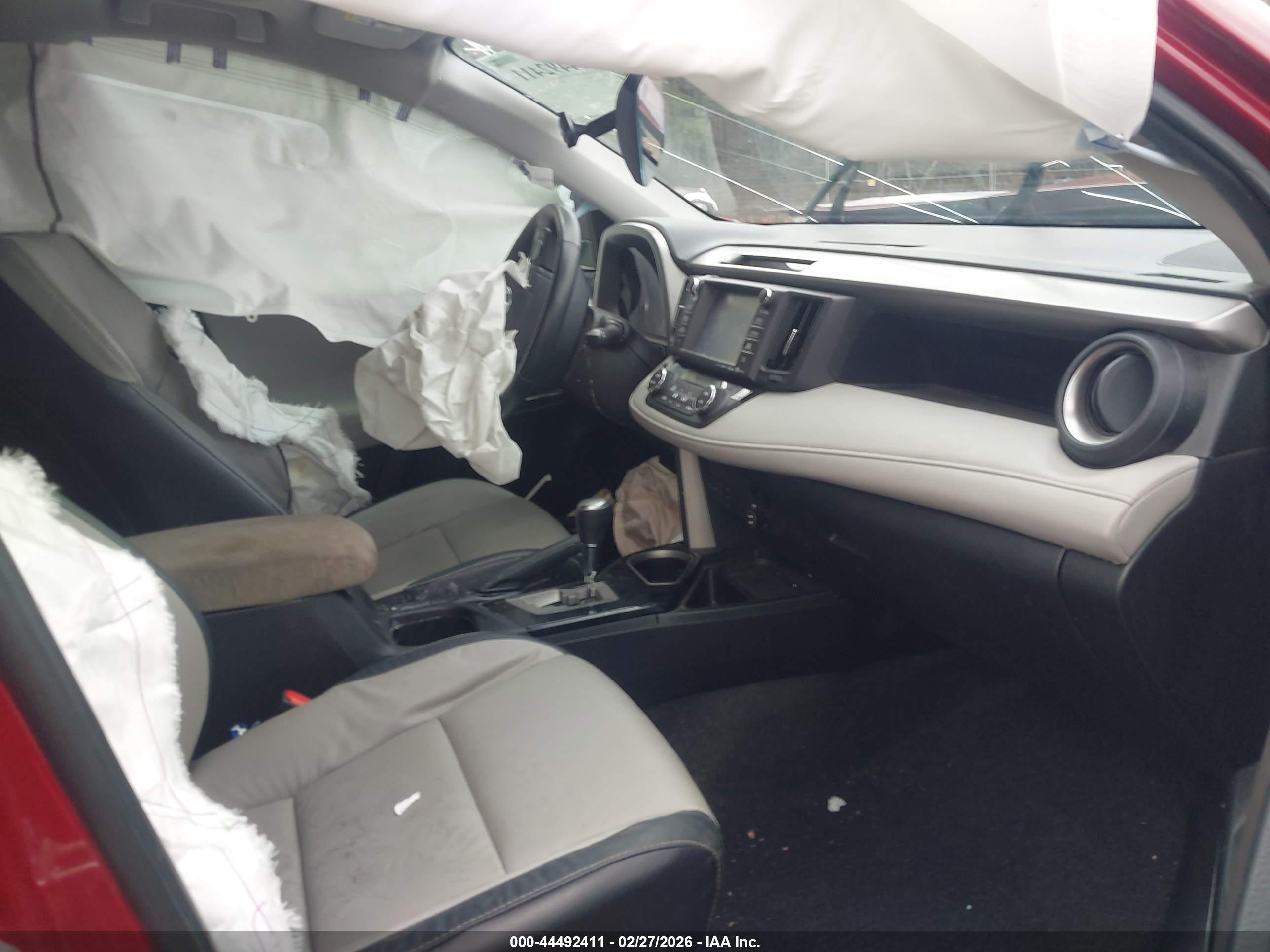 TOYOTA RAV4 image 5