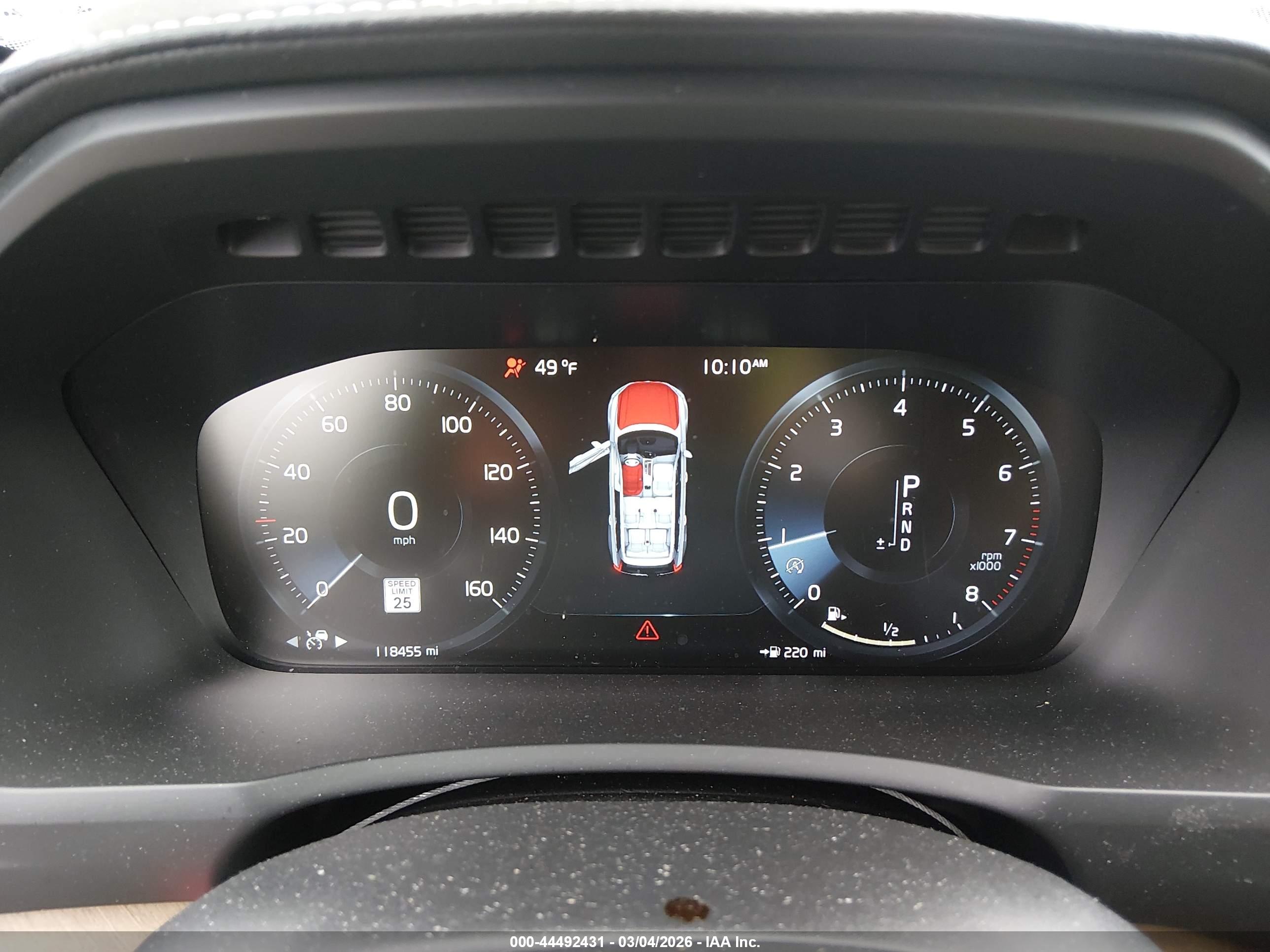VOLVO XC90 image 7