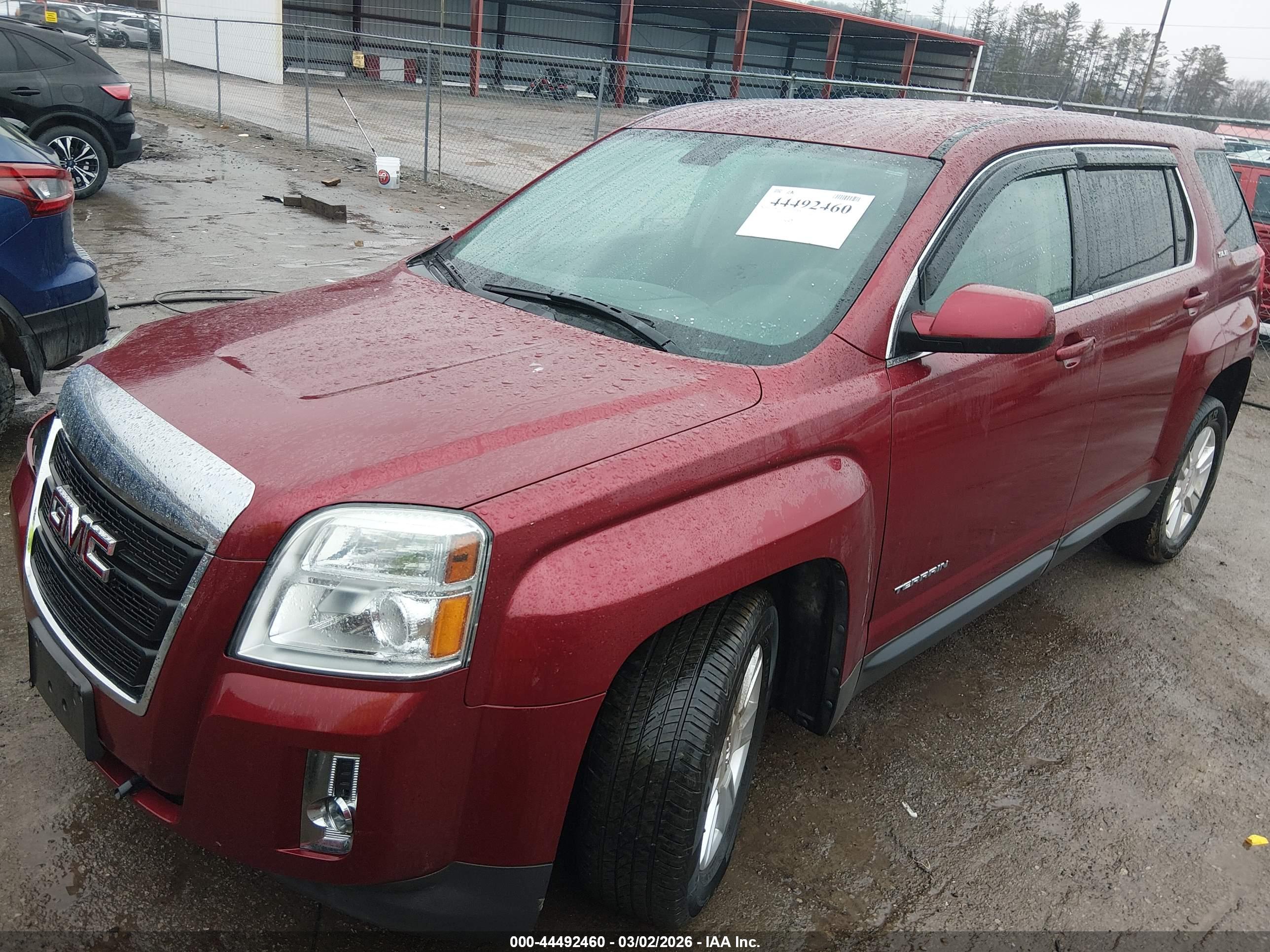 GMC TERRAIN image 2