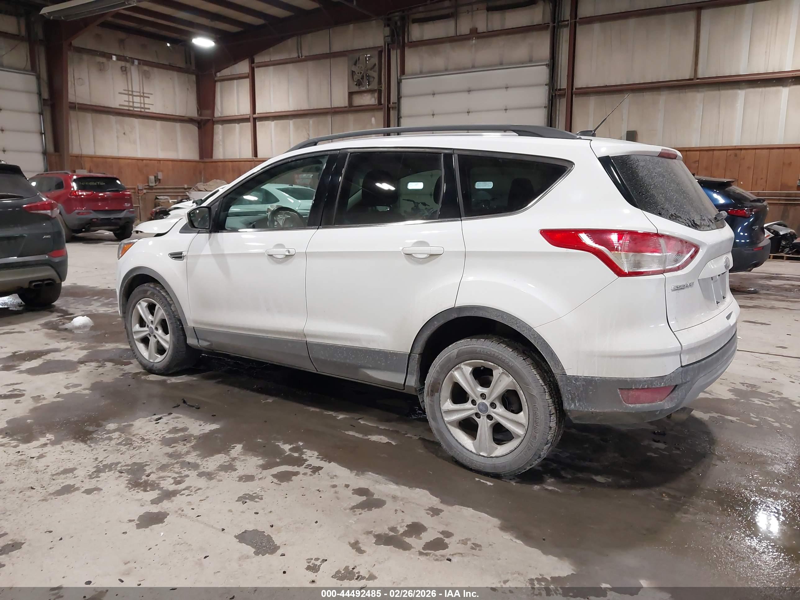 FORD ESCAPE image 3