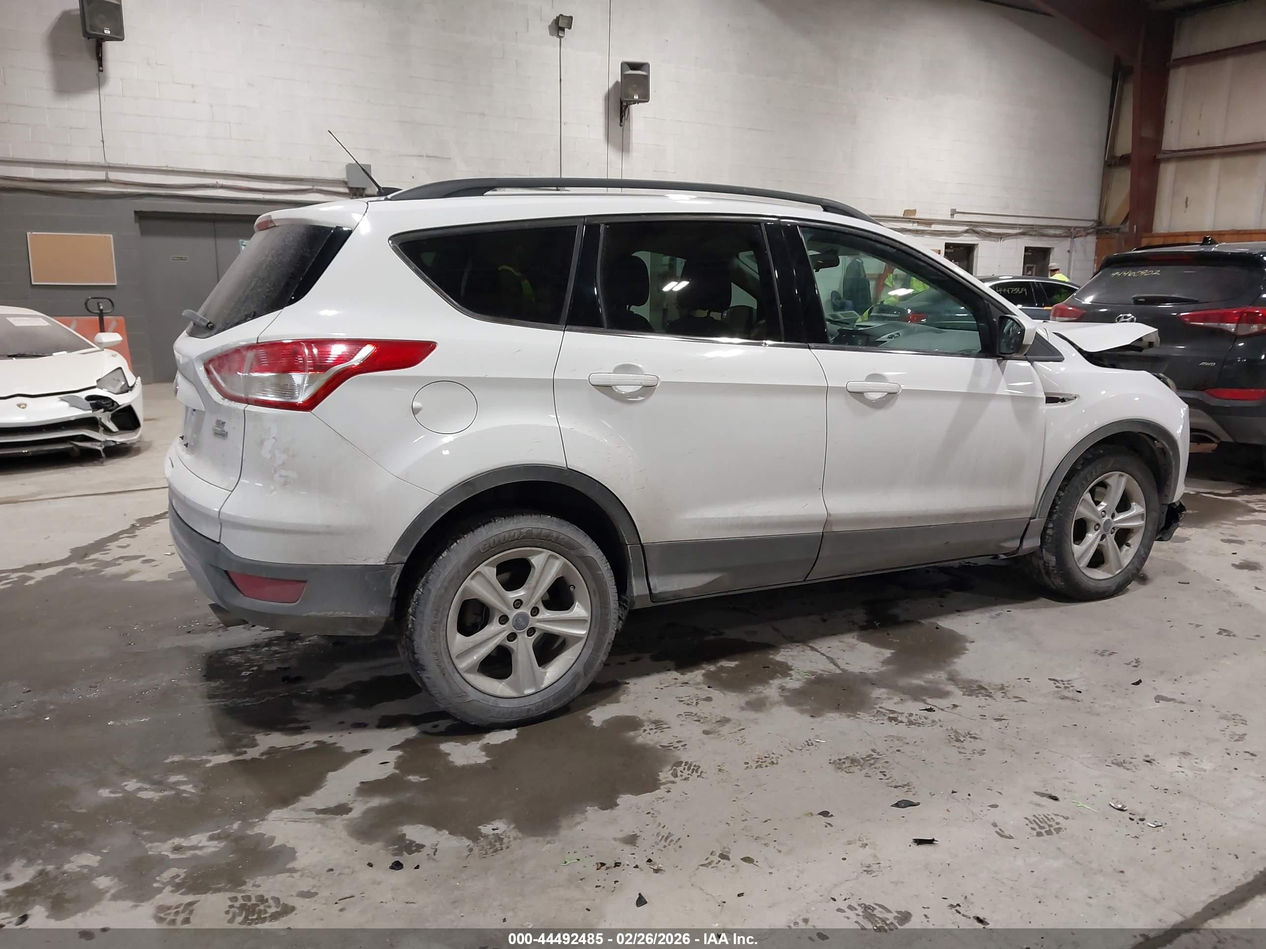FORD ESCAPE image 4
