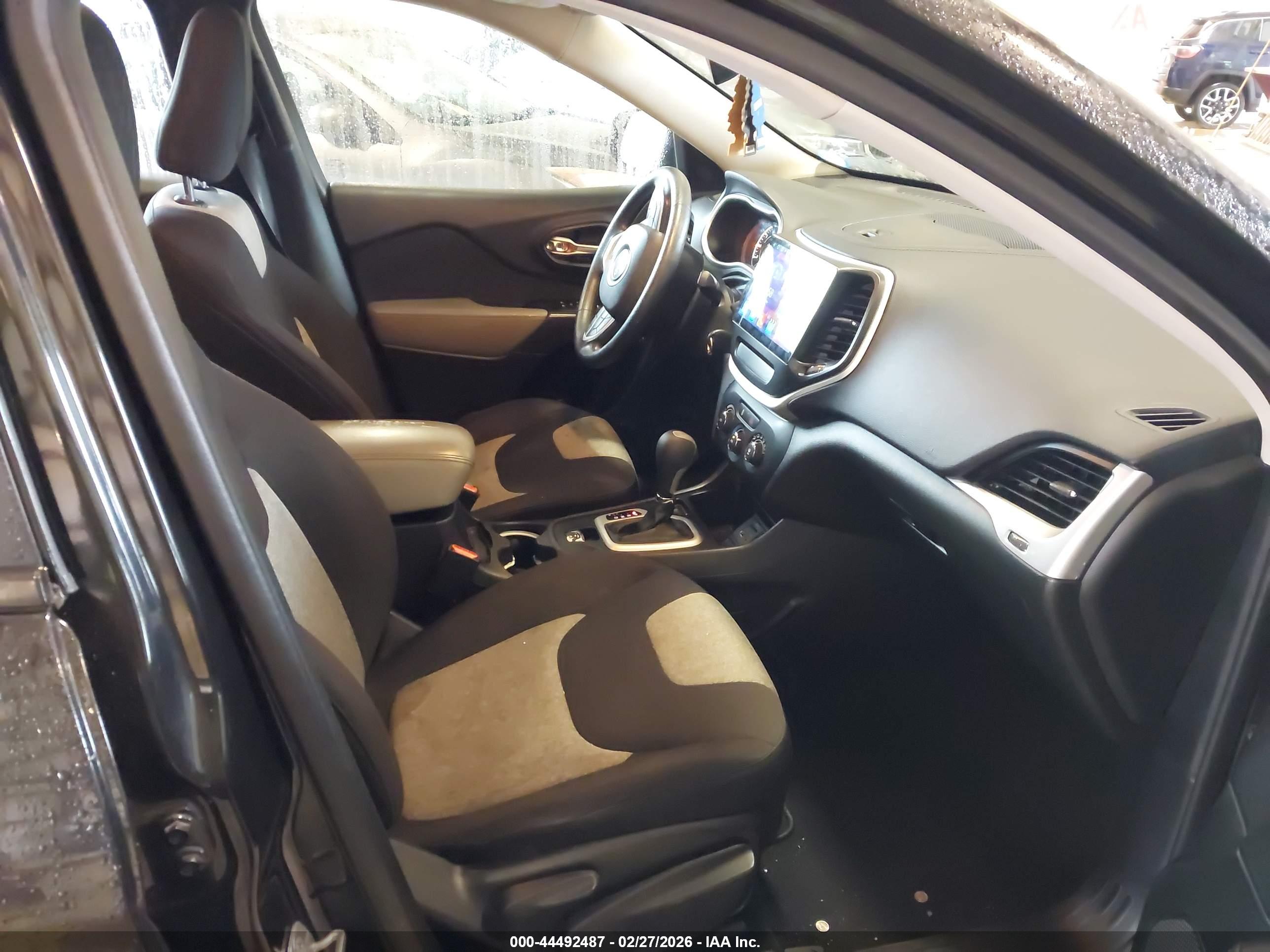 JEEP CHEROKEE image 5