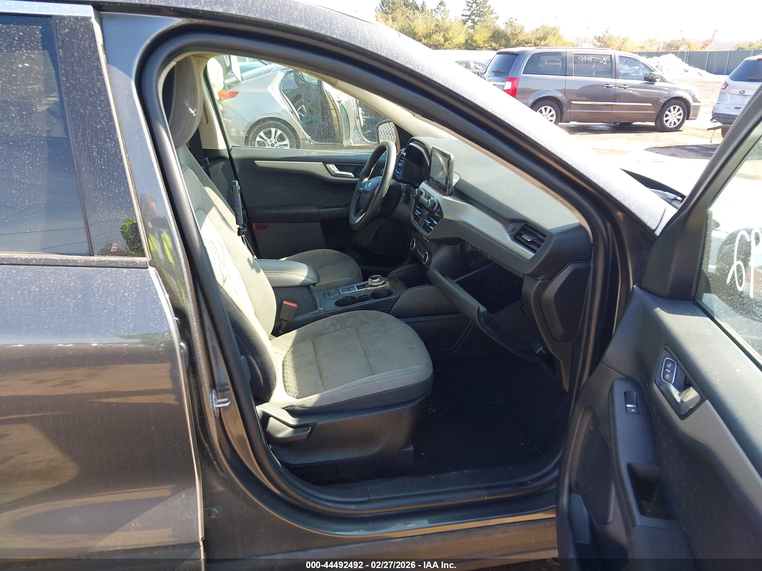 FORD ESCAPE image 5
