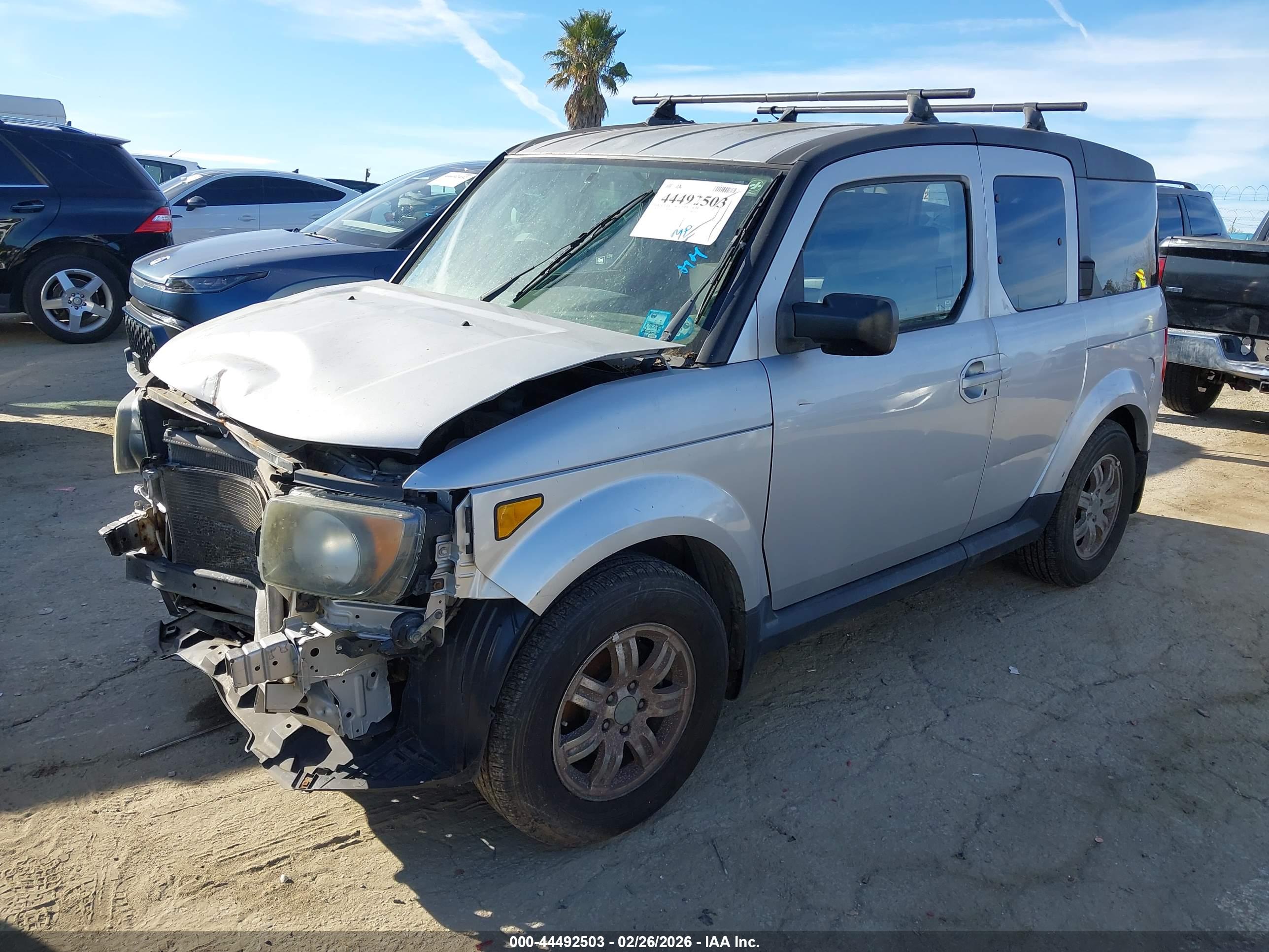 HONDA ELEMENT image 2