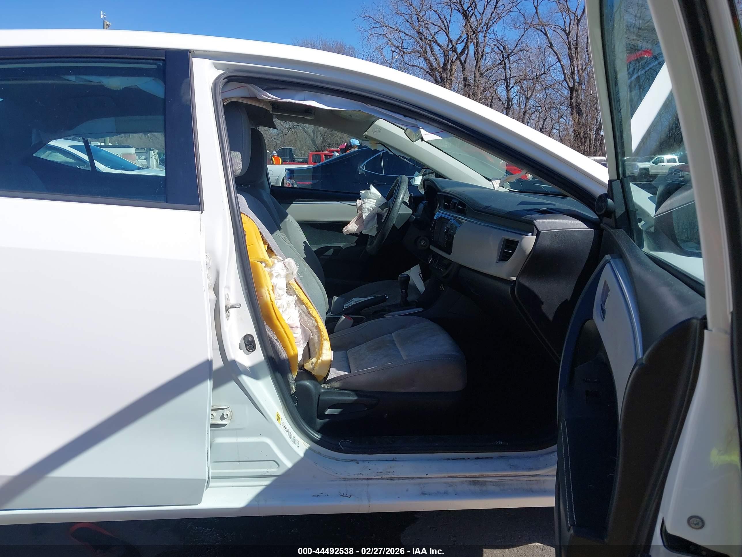 TOYOTA COROLLA image 5