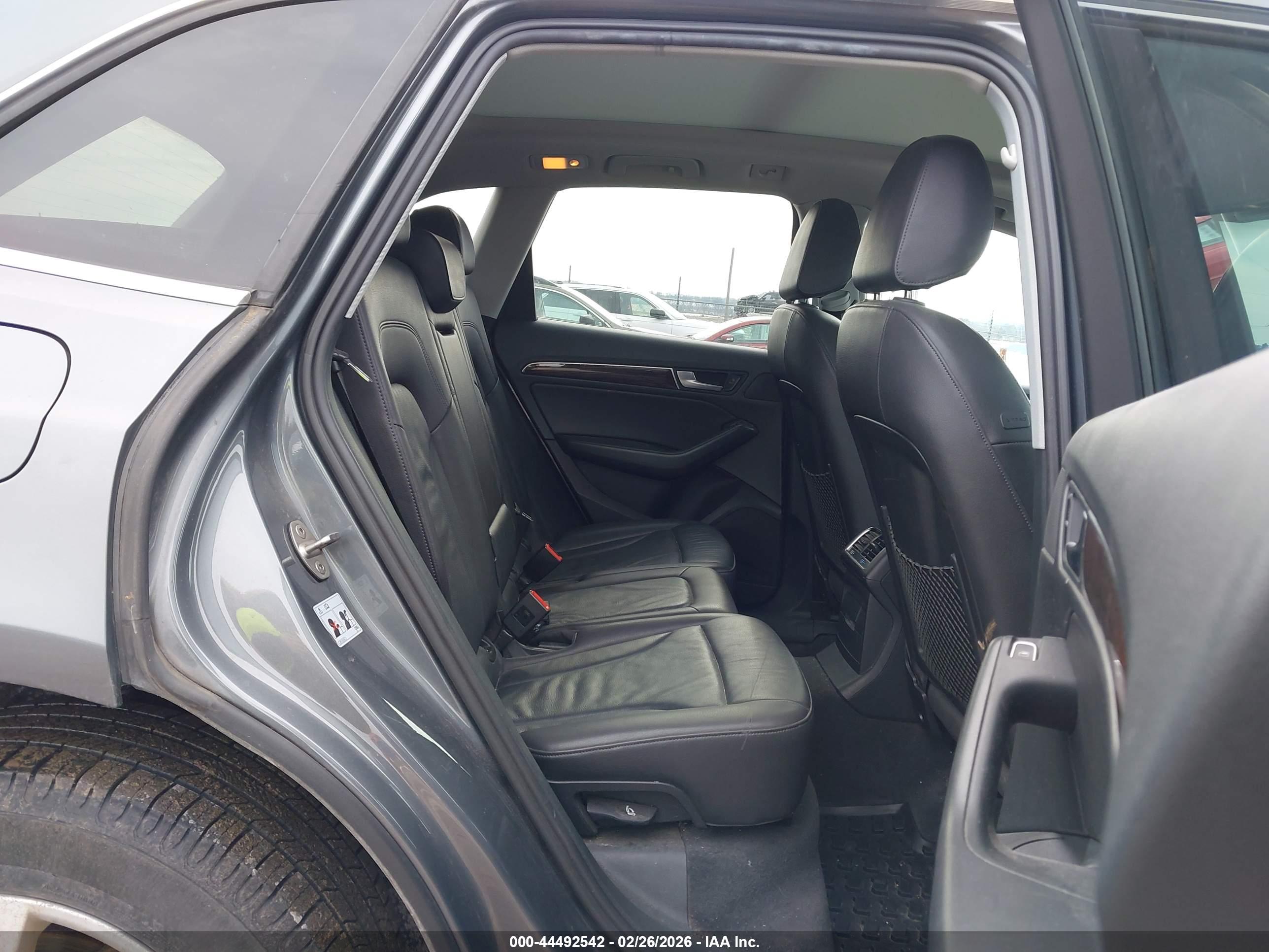 AUDI Q5 image 8