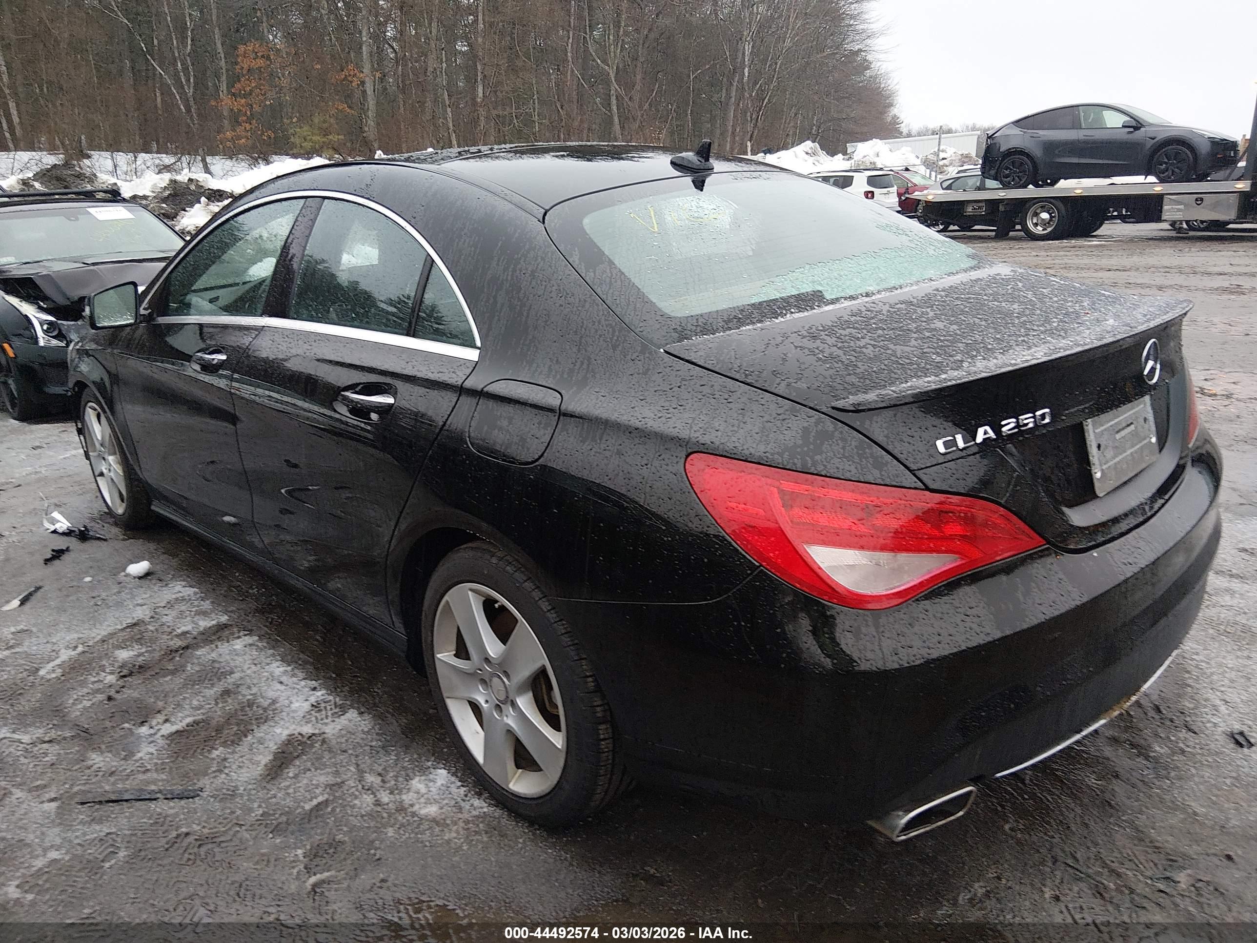 MERCEDES-BENZ CLA image 3