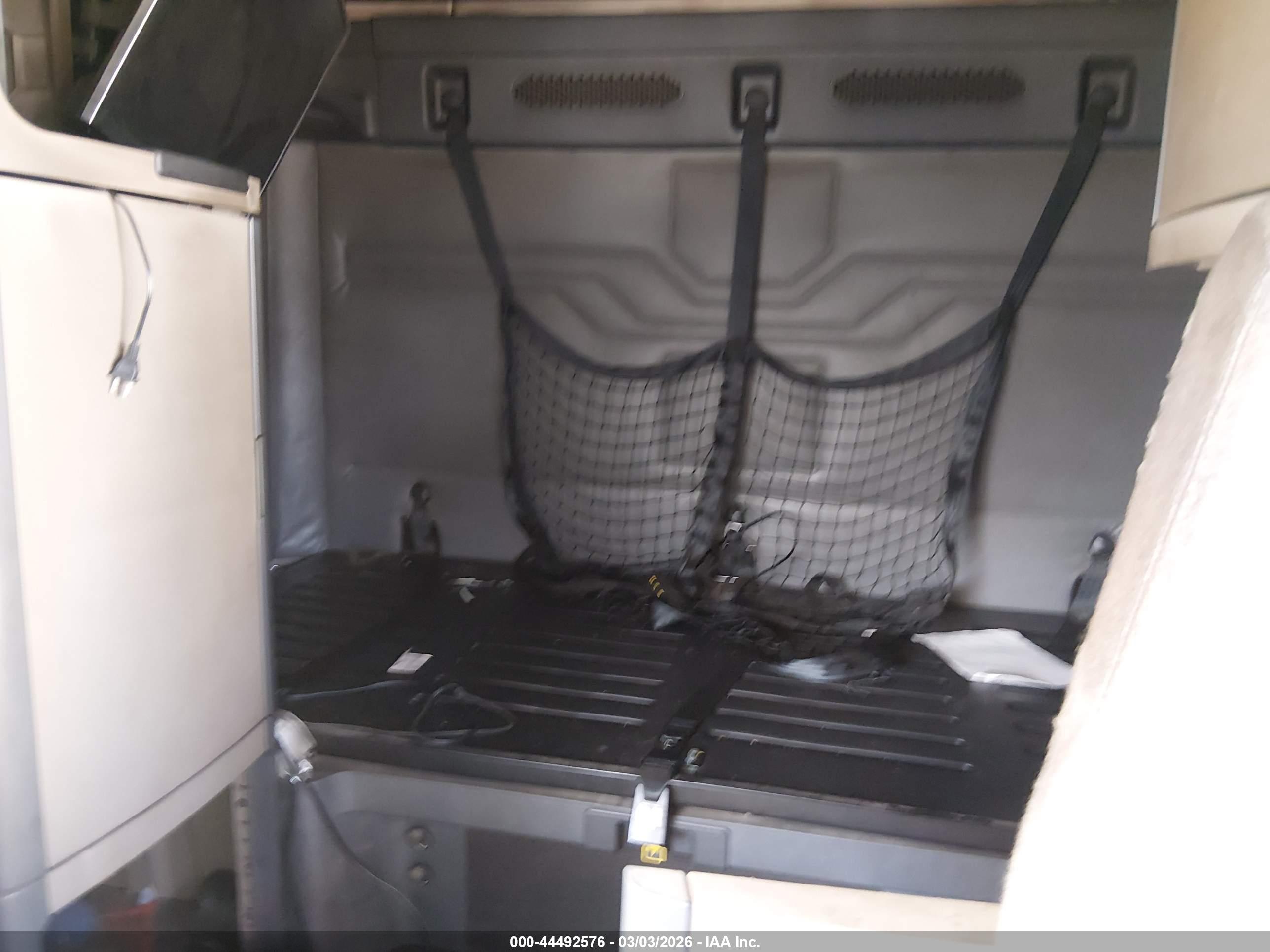 FREIGHTLINER CASCADIA image 7
