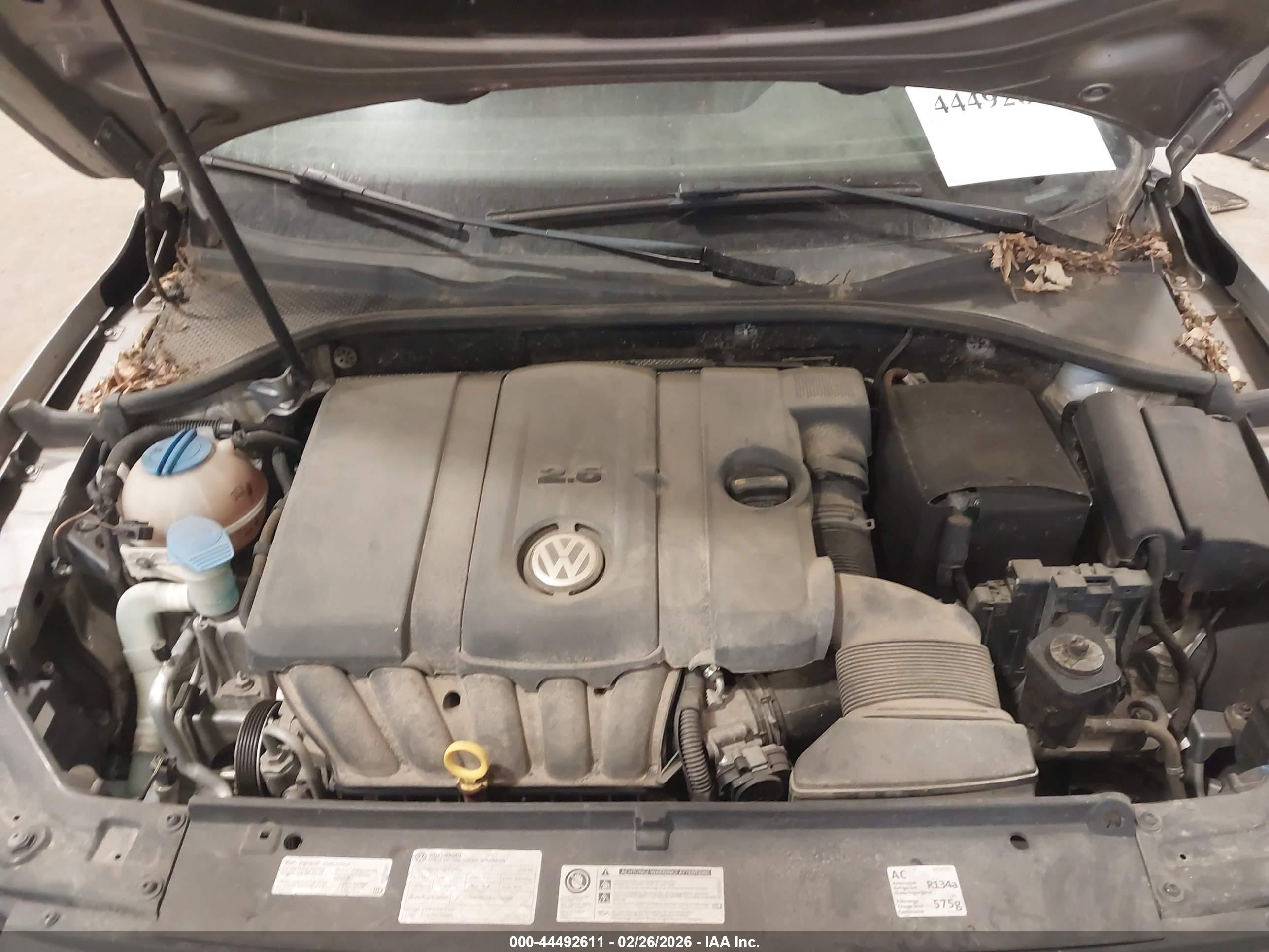 VOLKSWAGEN PASSAT image 10