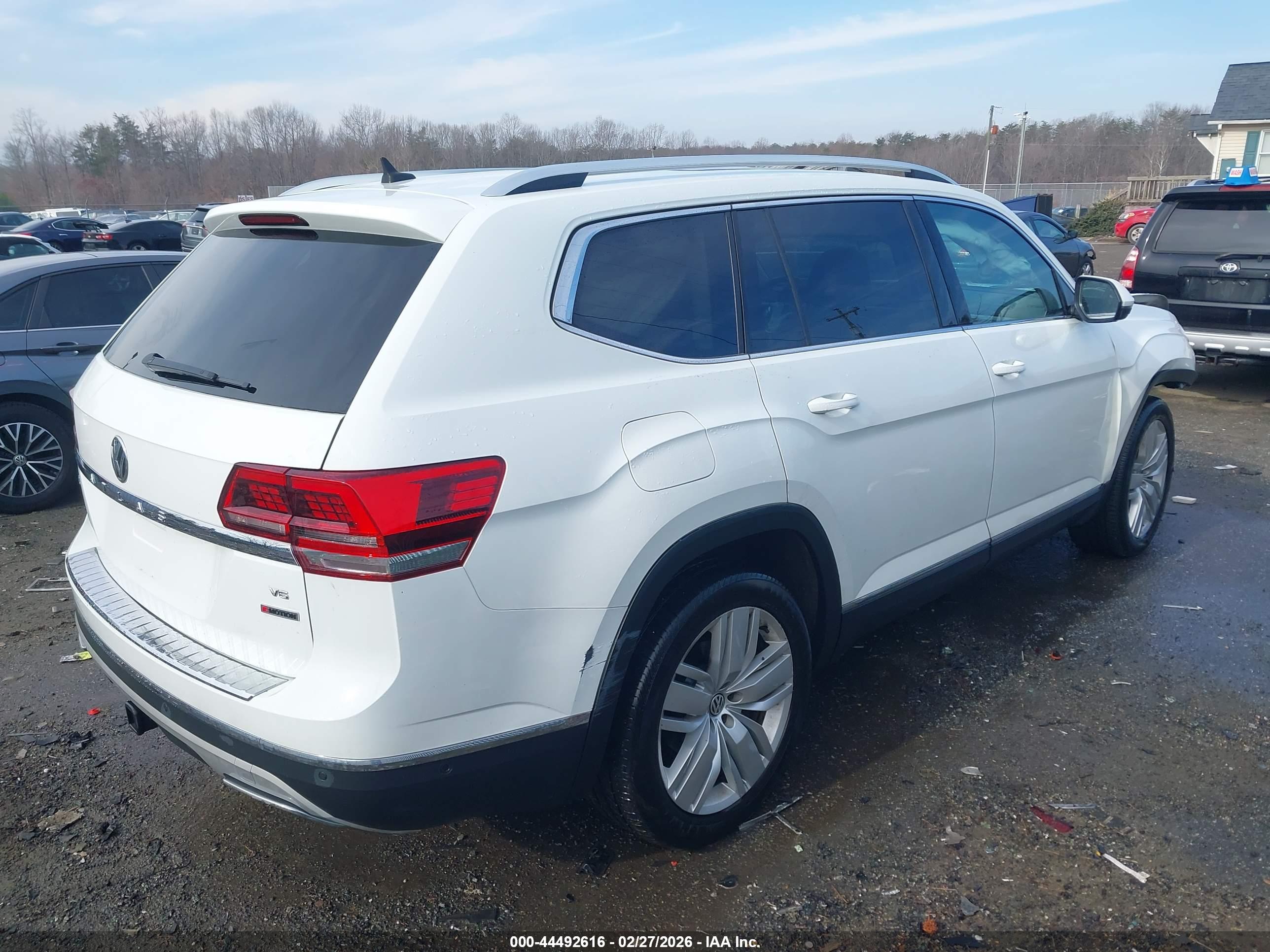 VOLKSWAGEN ATLAS image 4