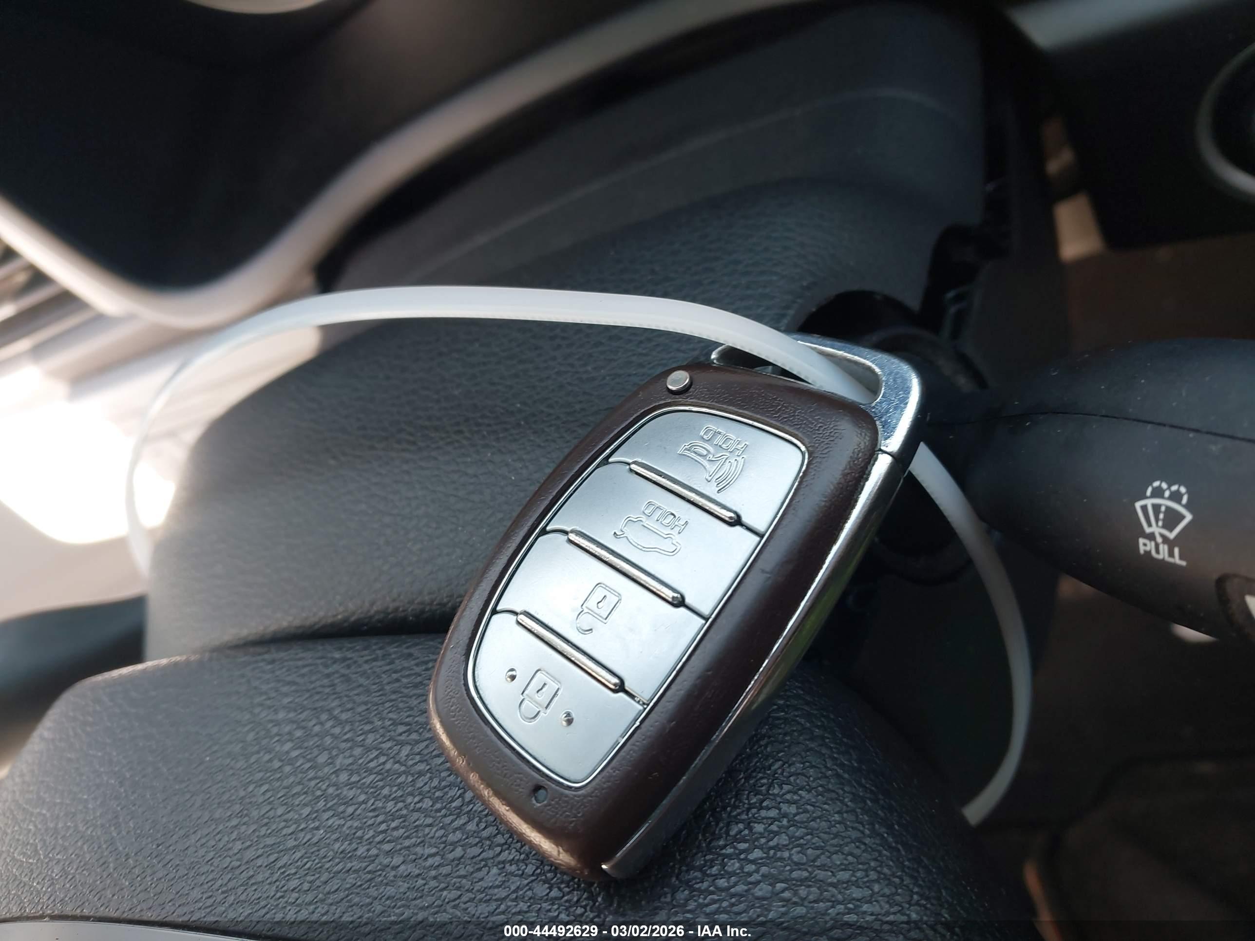 HYUNDAI SONATA image 11