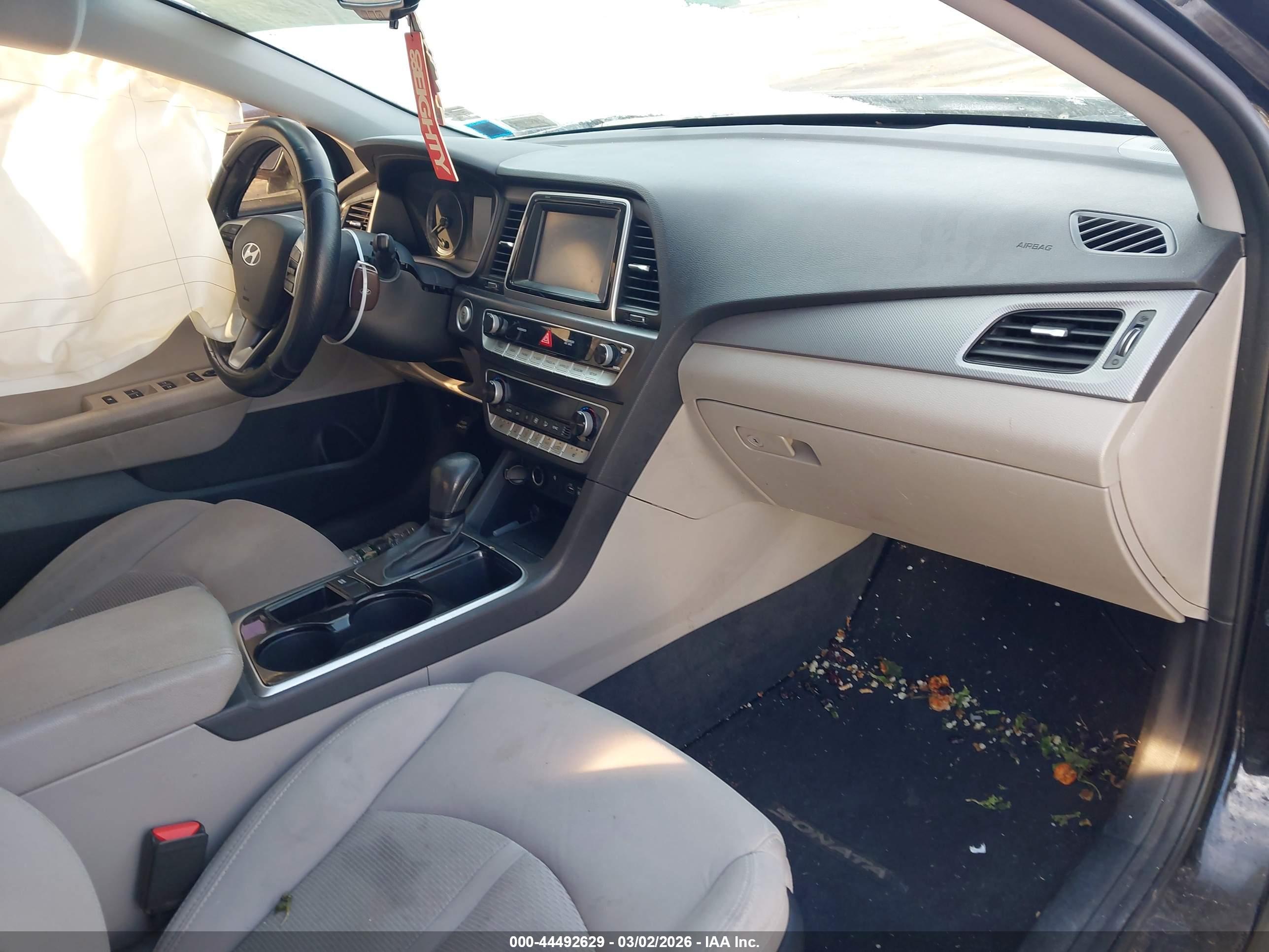 HYUNDAI SONATA image 5