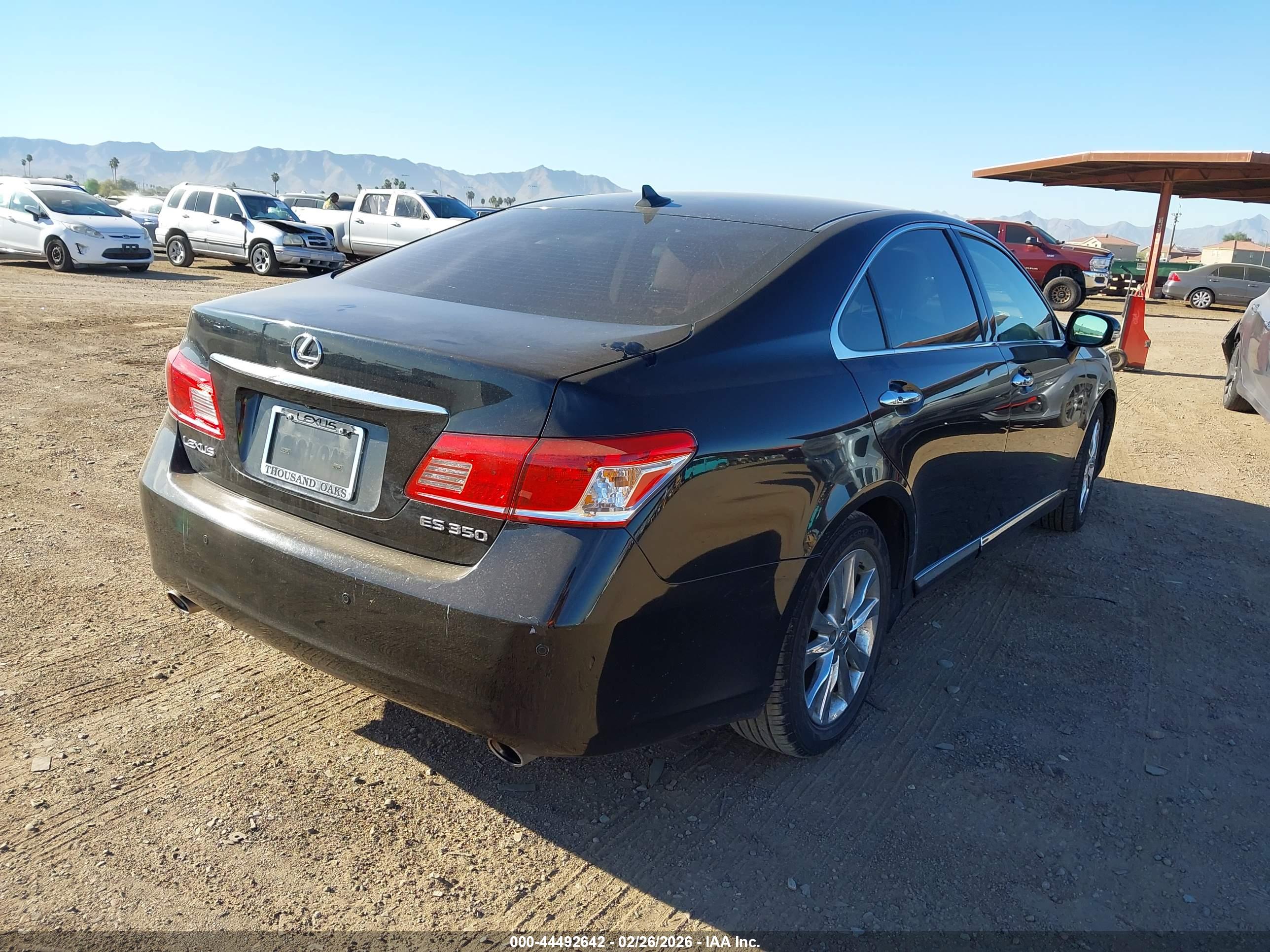 LEXUS ES image 4