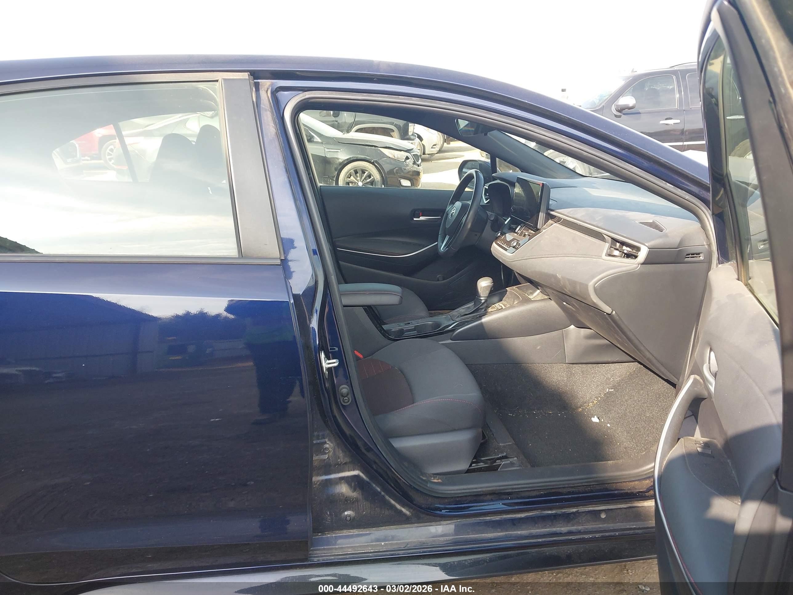 TOYOTA COROLLA image 5