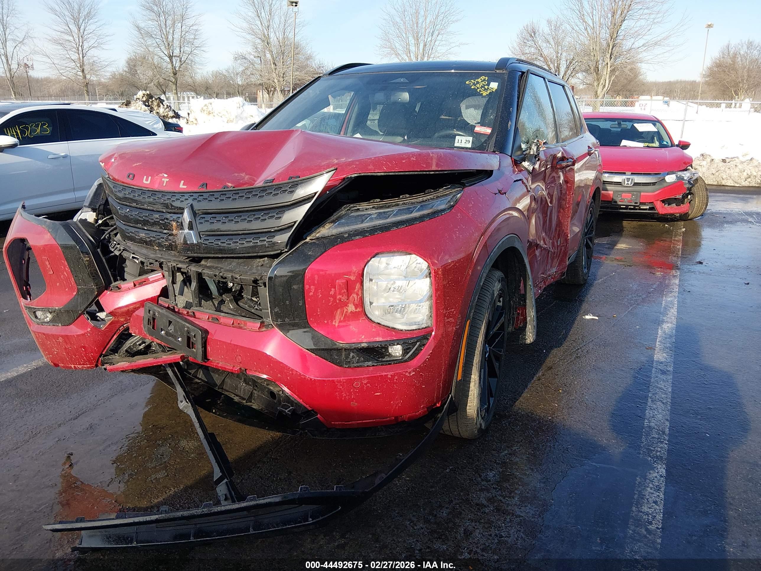 MITSUBISHI OUTLANDER image 2