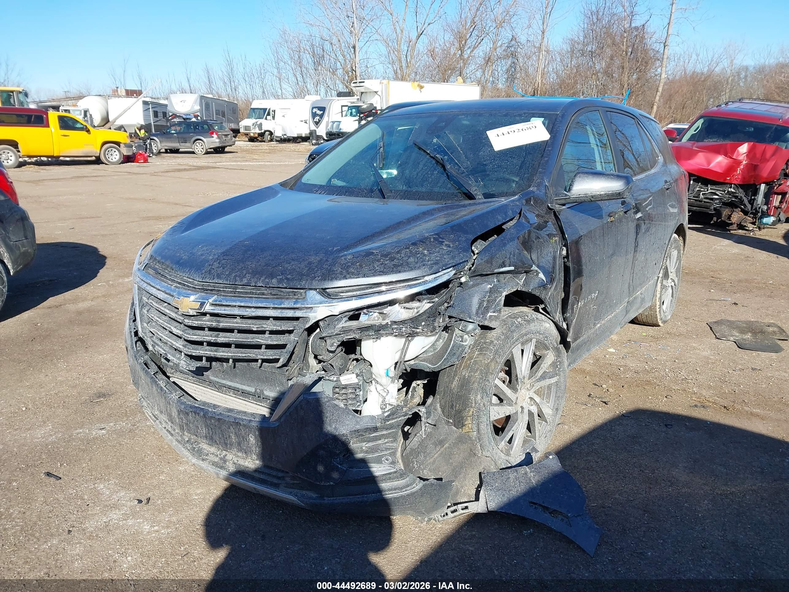 CHEVROLET EQUINOX image 2